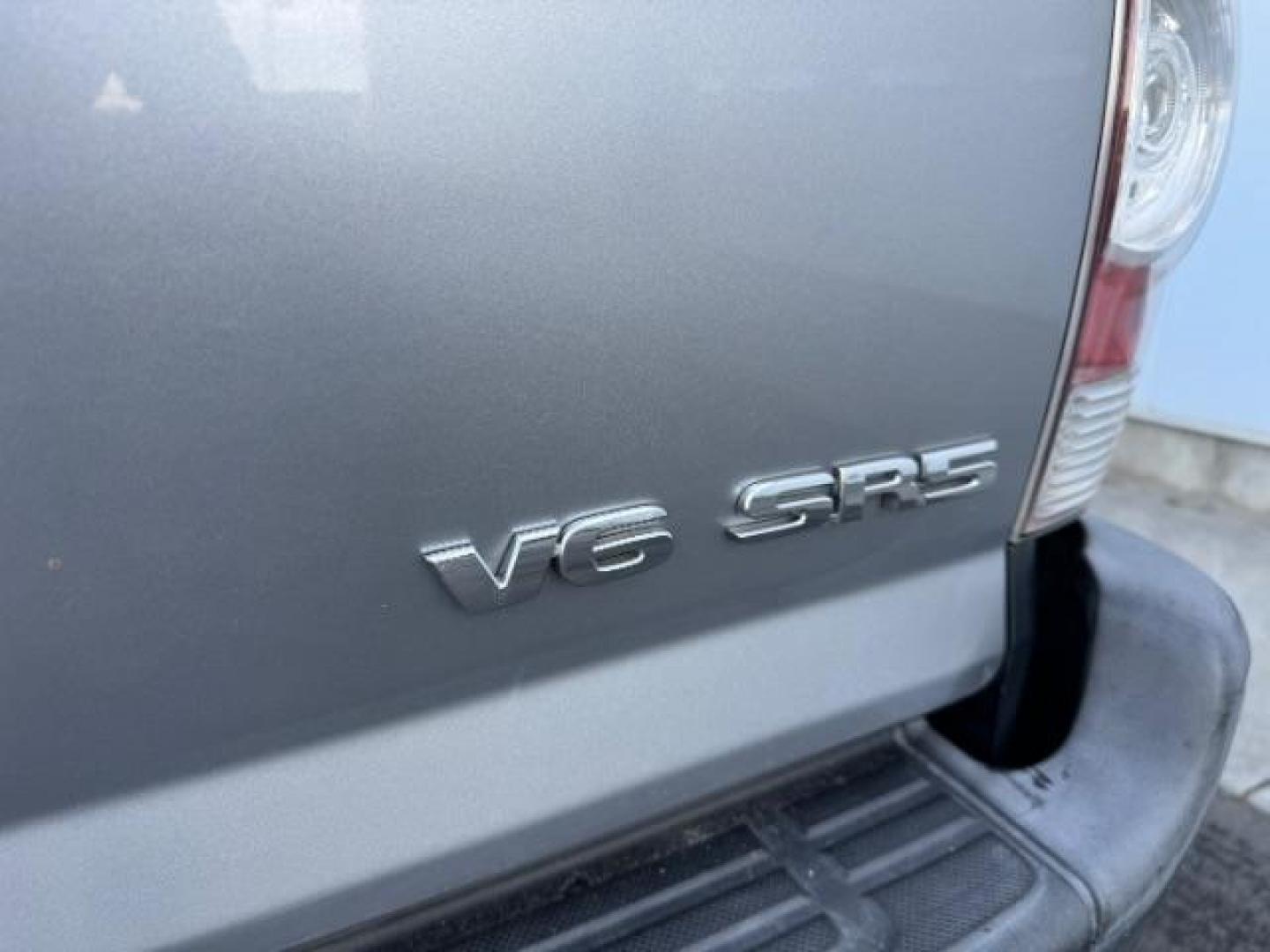 2014 SILVER /CLOTH TOYOTA TACOMA BASE (3TMLU4EN4EM) with an 3.5 engine, AUTOMATIC transmission, located at 1235 N Woodruff Ave., Idaho Falls, 83401, (208) 523-1053, 43.507172, -112.000488 - Photo#9