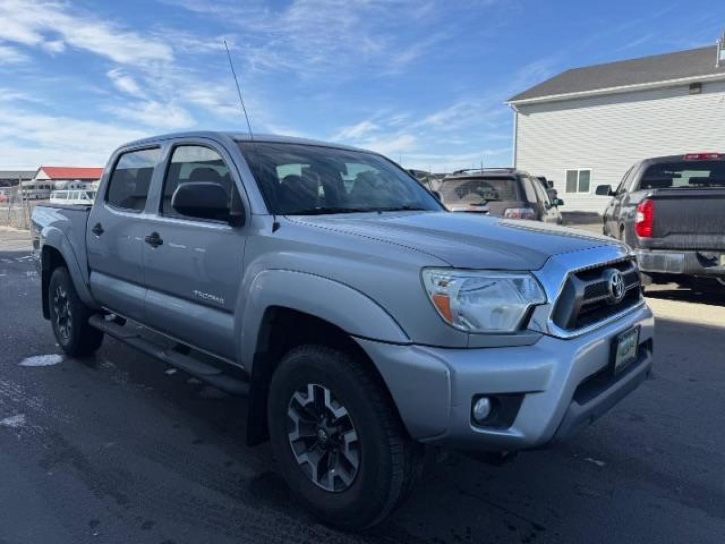 2014 SILVER /CLOTH TOYOTA TACOMA BASE (3TMLU4EN4EM) with an 3.5 engine, AUTOMATIC transmission, located at 1235 N Woodruff Ave., Idaho Falls, 83401, (208) 523-1053, 43.507172, -112.000488 - Photo#5