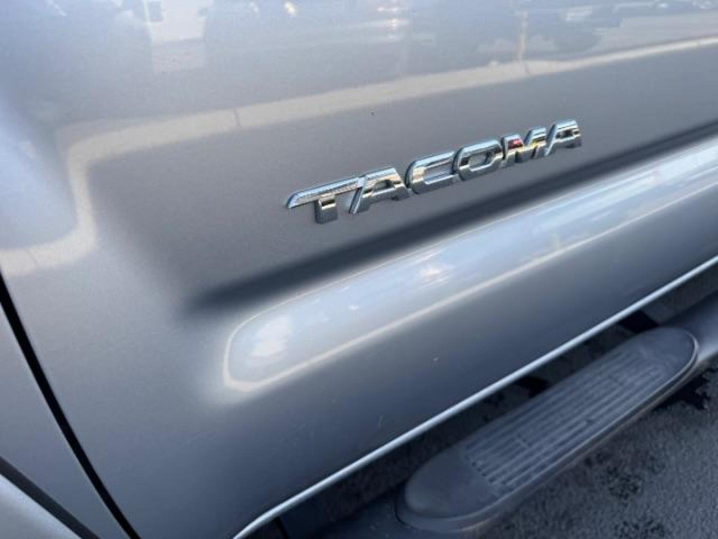 2014 SILVER /CLOTH TOYOTA TACOMA BASE (3TMLU4EN4EM) with an 3.5 engine, AUTOMATIC transmission, located at 1235 N Woodruff Ave., Idaho Falls, 83401, (208) 523-1053, 43.507172, -112.000488 - Photo#7
