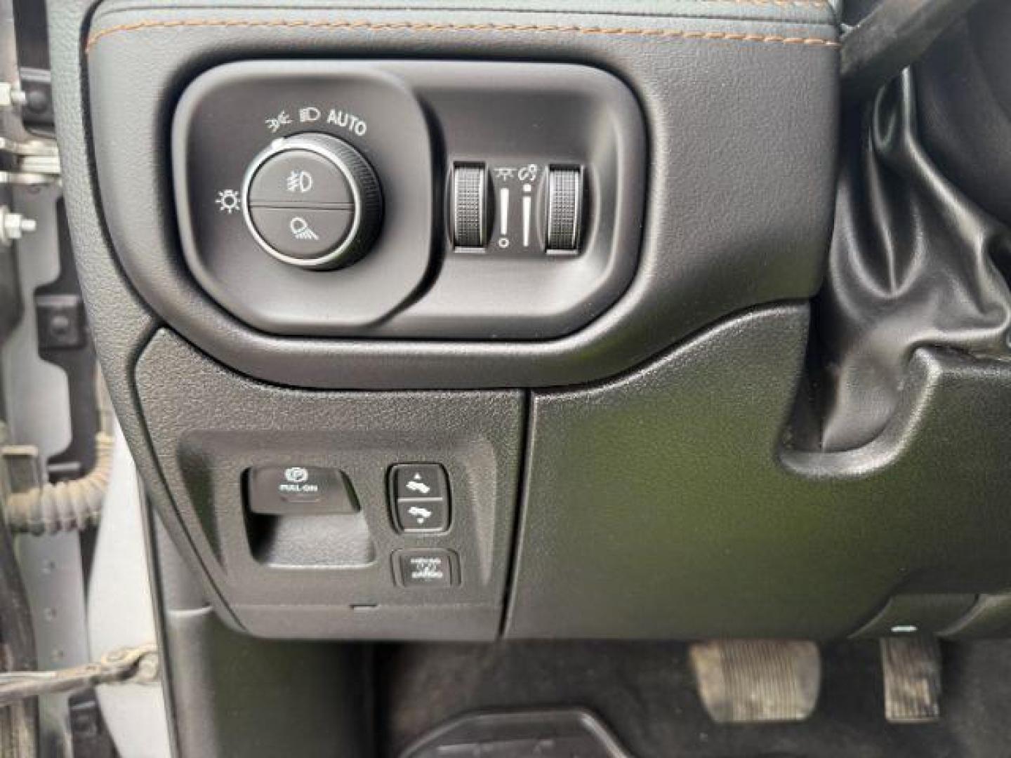 2023 SILVER /LEATHER RAM 1500 Longhorn Crew Cab SWB 4WD (1C6SRFKT7PN) with an 5.7 engine, AUTOMATIC transmission, located at 1235 N Woodruff Ave., Idaho Falls, 83401, (208) 523-1053, 43.507172, -112.000488 - At Timberline Auto, finding a great deal on your next vehicle is always easy! Our experienced sales staff's goal is to help find you the right vehicle at the right price! Our knowledgeable finance department has options for almost any credit score. We offer extended service contract options to prote - Photo#19