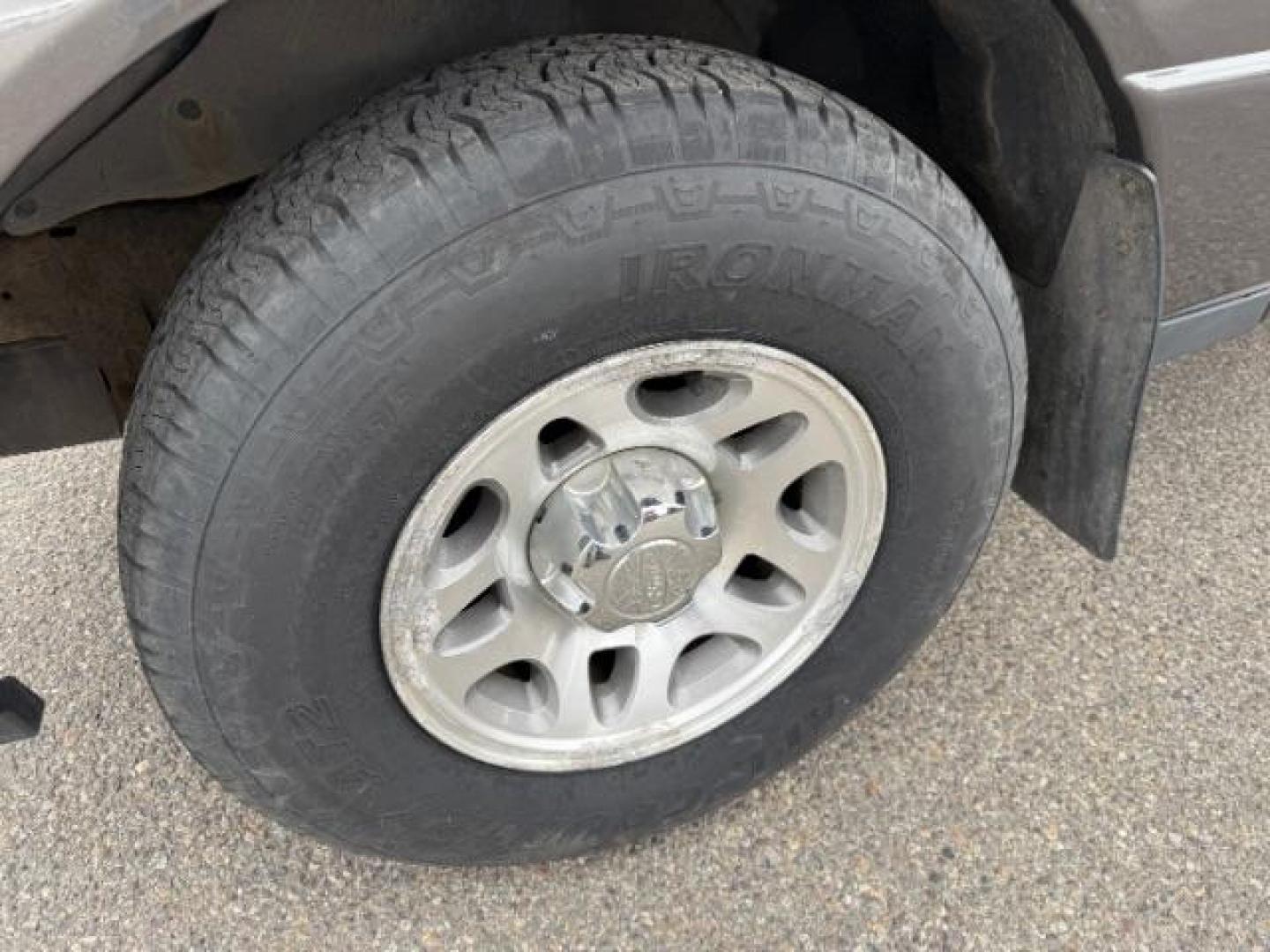 2011 GRAY /CLOTH FORD RANGER XLT (1FTLR4FE5BP) with an 4.0 engine, AUTO transmission, located at 1235 N Woodruff Ave., Idaho Falls, 83401, (208) 523-1053, 43.507172, -112.000488 - Photo#8