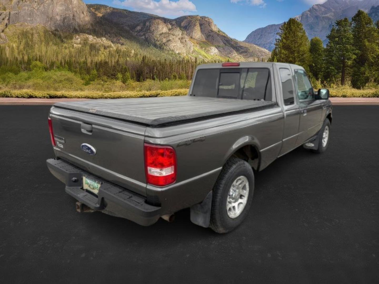 2011 GRAY /CLOTH FORD RANGER XLT (1FTLR4FE5BP) with an 4.0 engine, AUTO transmission, located at 1235 N Woodruff Ave., Idaho Falls, 83401, (208) 523-1053, 43.507172, -112.000488 - Photo#4