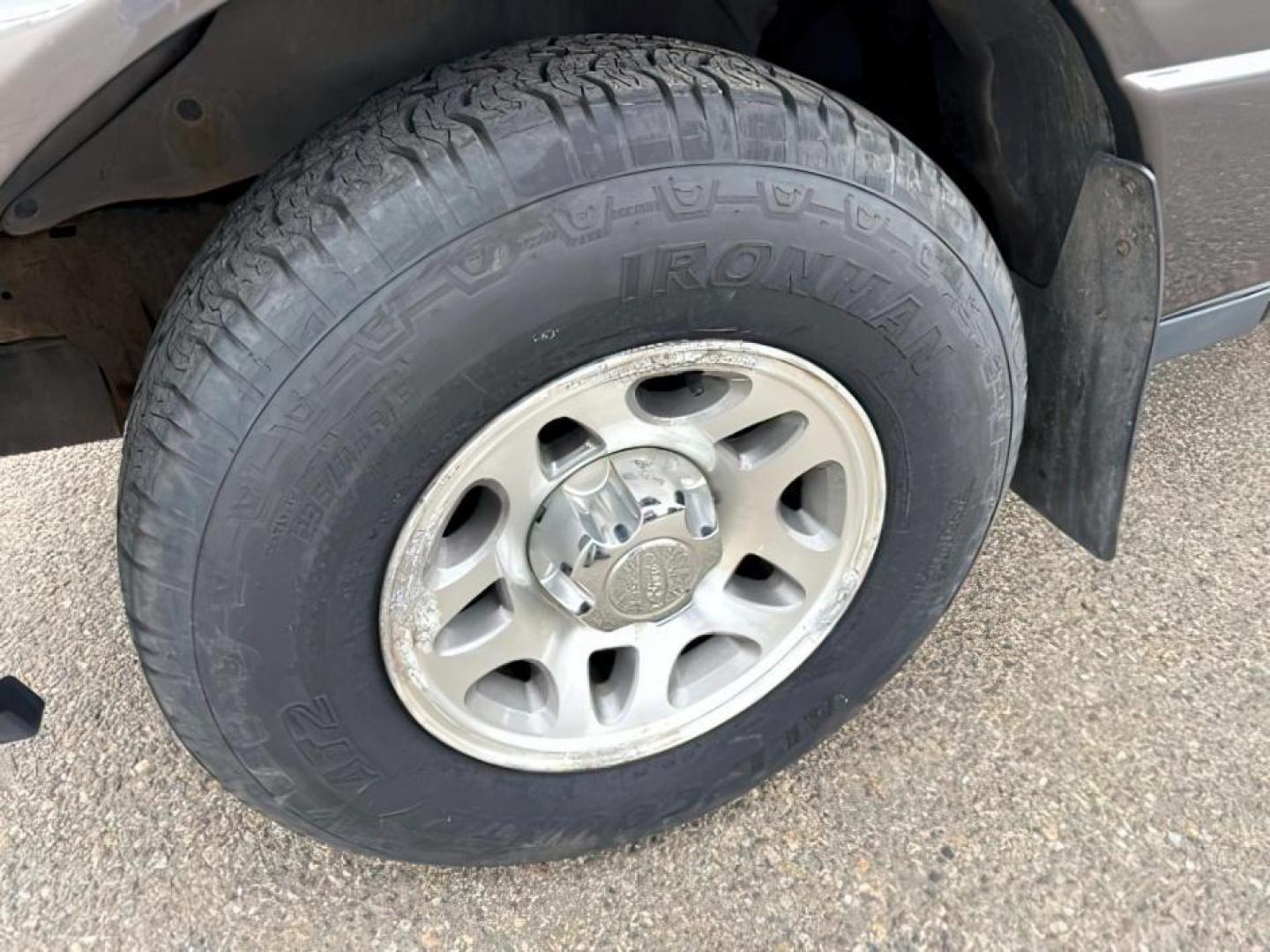 2011 GRAY /CLOTH FORD RANGER XLT (1FTLR4FE5BP) with an 4.0 engine, AUTO transmission, located at 1235 N Woodruff Ave., Idaho Falls, 83401, (208) 523-1053, 43.507172, -112.000488 - Photo#8