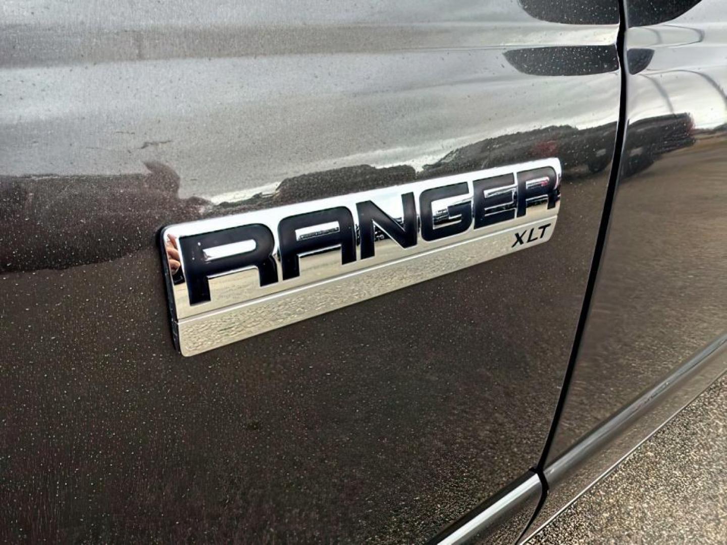 2011 GRAY /CLOTH FORD RANGER XLT (1FTLR4FE5BP) with an 4.0 engine, AUTO transmission, located at 1235 N Woodruff Ave., Idaho Falls, 83401, (208) 523-1053, 43.507172, -112.000488 - Photo#9