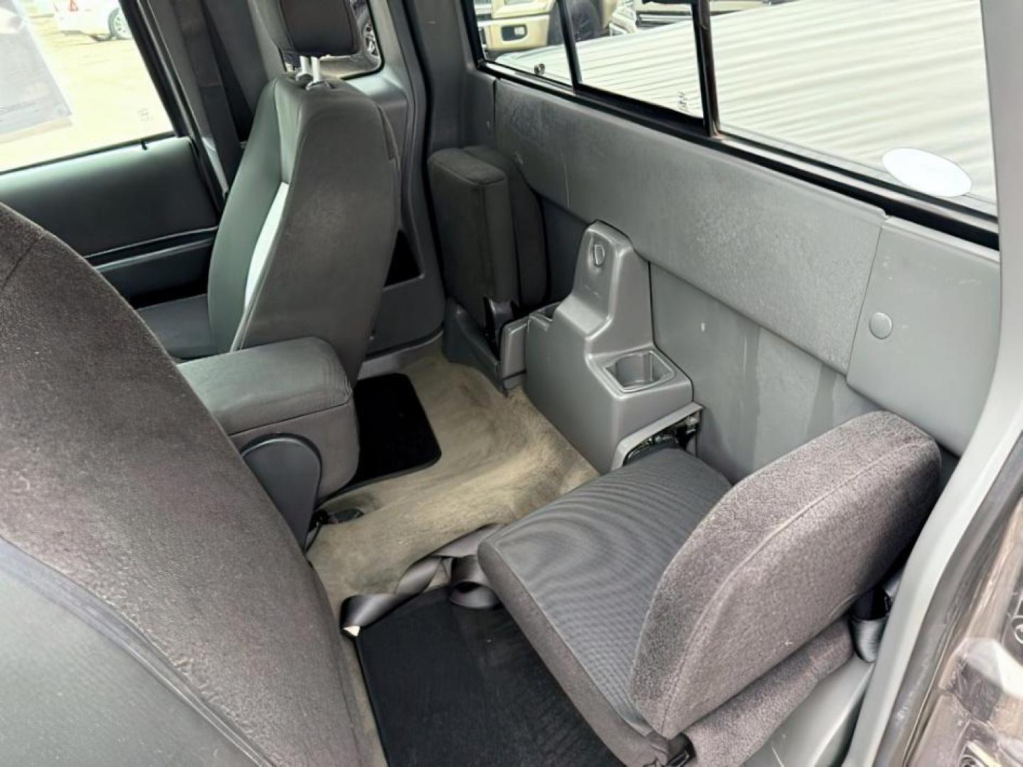 2011 GRAY /CLOTH FORD RANGER XLT (1FTLR4FE5BP) with an 4.0 engine, AUTO transmission, located at 1235 N Woodruff Ave., Idaho Falls, 83401, (208) 523-1053, 43.507172, -112.000488 - Photo#15