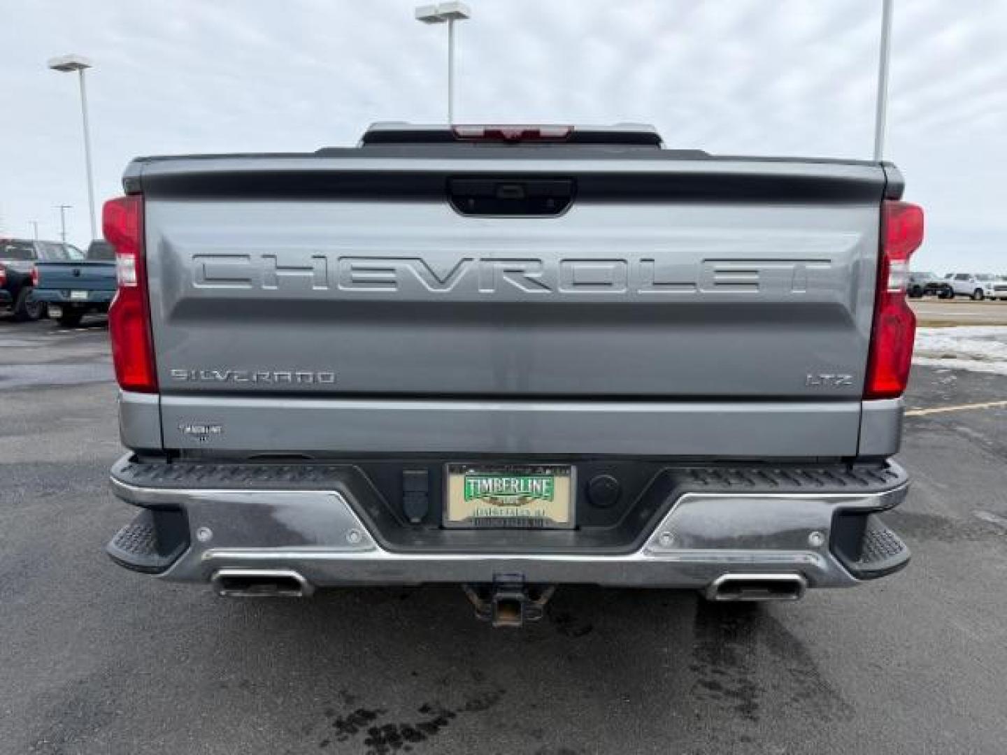 2021 Silver Ice Metallic /Jet Black, leather Chevrolet Silverado 1500 LTZ Crew Cab 4WD (1GCUYGED3MZ) with an 5.3L V8 OHV 16V engine, 6-Speed Automatic transmission, located at 1235 N Woodruff Ave., Idaho Falls, 83401, (208) 523-1053, 43.507172, -112.000488 - Photo#3