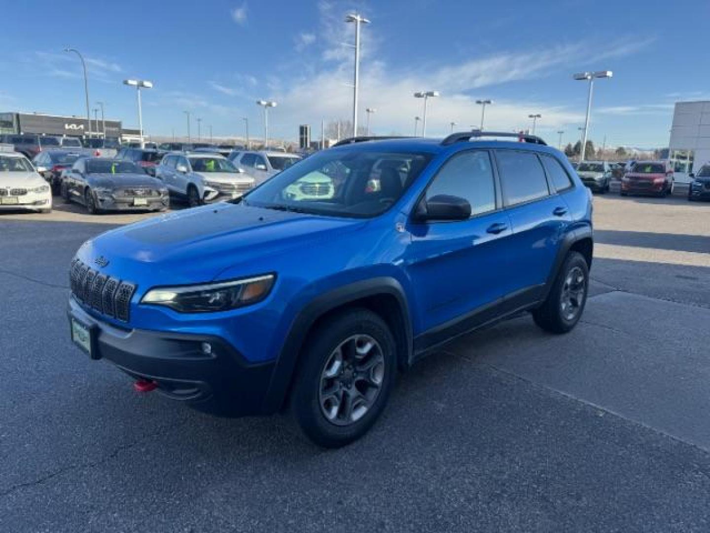 2019 BLUE /Black, vinyl/cloth Jeep Cherokee Trailhawk 4WD (1C4PJMBXXKD) with an 3.2L V6 DOHC 24V engine, 9-Speed Automatic transmission, located at 1235 N Woodruff Ave., Idaho Falls, 83401, (208) 523-1053, 43.507172, -112.000488 - Photo#0