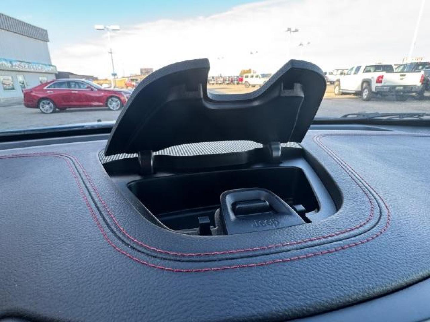 2019 BLUE /Black, vinyl/cloth Jeep Cherokee Trailhawk 4WD (1C4PJMBXXKD) with an 3.2L V6 DOHC 24V engine, 9-Speed Automatic transmission, located at 1235 N Woodruff Ave., Idaho Falls, 83401, (208) 523-1053, 43.507172, -112.000488 - Photo#15