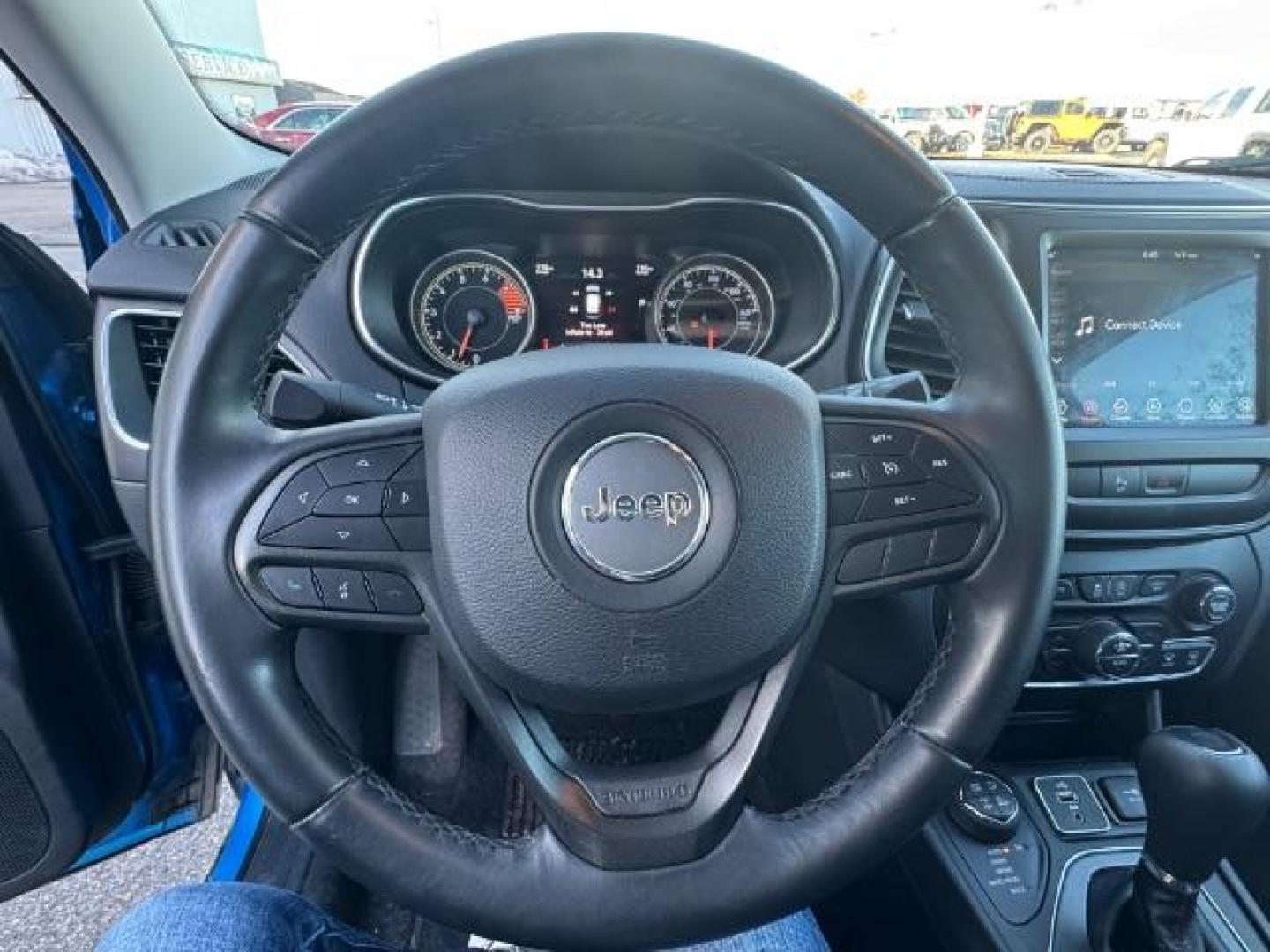 2019 BLUE /Black, vinyl/cloth Jeep Cherokee Trailhawk 4WD (1C4PJMBXXKD) with an 3.2L V6 DOHC 24V engine, 9-Speed Automatic transmission, located at 1235 N Woodruff Ave., Idaho Falls, 83401, (208) 523-1053, 43.507172, -112.000488 - Photo#16