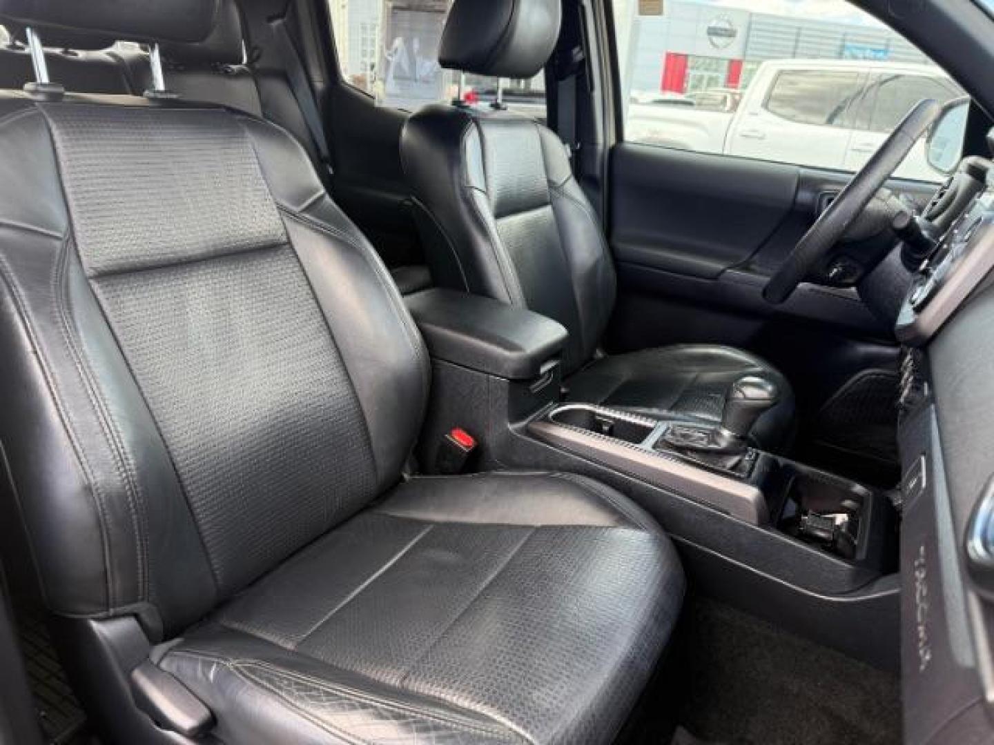 2020 SAND /CLOTH TOYOTA TACOMA TRD OFF ROAD (5TFCZ5AN8LX) with an 3.5 engine, AUTOMATIC transmission, located at 1235 N Woodruff Ave., Idaho Falls, 83401, (208) 523-1053, 43.507172, -112.000488 - Photo#19