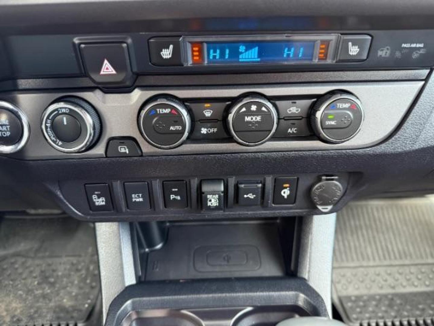 2020 SAND /CLOTH TOYOTA TACOMA TRD OFF ROAD (5TFCZ5AN8LX) with an 3.5 engine, AUTOMATIC transmission, located at 1235 N Woodruff Ave., Idaho Falls, 83401, (208) 523-1053, 43.507172, -112.000488 - Photo#23