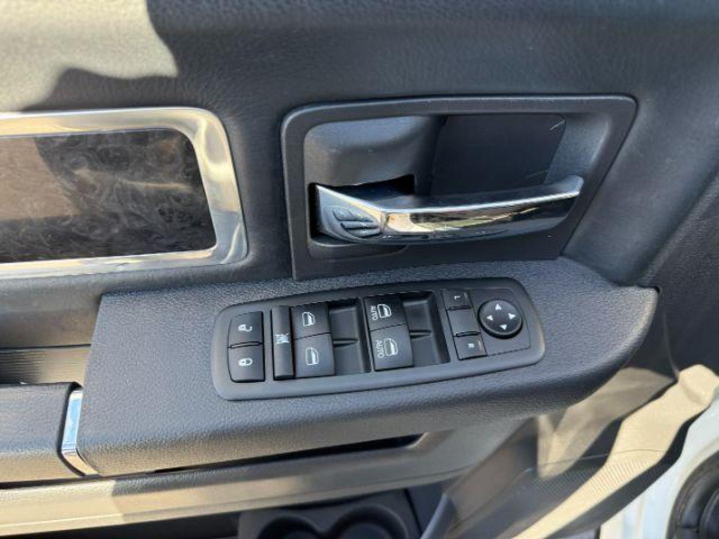 2012 WHITE /LEATHER RAM 2500 LARAMIE LONGHORN (3C6UD5GL6CG) with an 6.7 engine, AUTOMATIC transmission, located at 1235 N Woodruff Ave., Idaho Falls, 83401, (208) 523-1053, 43.507172, -112.000488 - At Timberline Auto, finding a great deal on your next vehicle is always easy! Our experienced sales staff's goal is to help find you the right vehicle at the right price! Our knowledgeable finance department has options for almost any credit score. We offer extended service contract options to prote - Photo#19