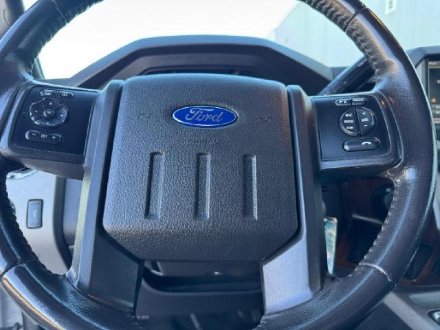 2015 Ingot Silver Metallic /BLACK FORD F350 LARIAT (1FT8W3B65FE) with an 6.2 engine, AUTOMATIC transmission, located at 1235 N Woodruff Ave., Idaho Falls, 83401, (208) 523-1053, 43.507172, -112.000488 - At Timberline Auto, finding a great deal on your next vehicle is always easy! Our experienced sales staff's goal is to help find you the right vehicle at the right price! Our knowledgeable finance department has options for almost any credit score. We offer extended service contract options to prote - Photo#17