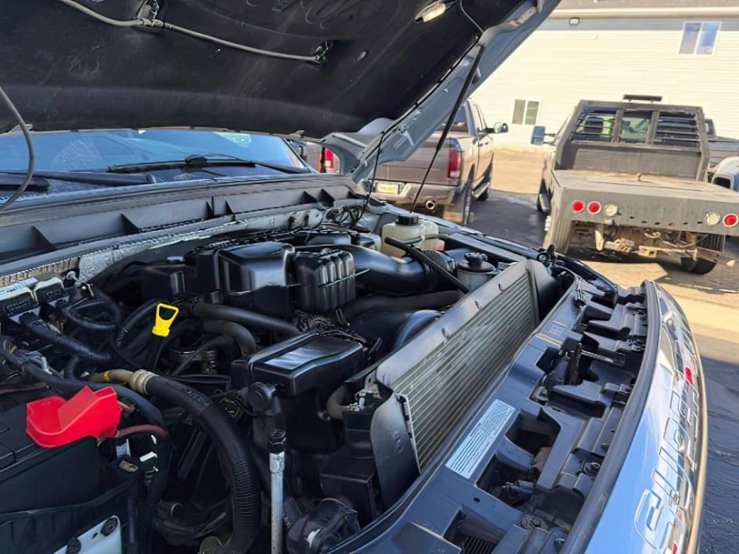 2015 Ingot Silver Metallic /BLACK FORD F350 LARIAT (1FT8W3B65FE) with an 6.2 engine, AUTOMATIC transmission, located at 1235 N Woodruff Ave., Idaho Falls, 83401, (208) 523-1053, 43.507172, -112.000488 - At Timberline Auto, finding a great deal on your next vehicle is always easy! Our experienced sales staff's goal is to help find you the right vehicle at the right price! Our knowledgeable finance department has options for almost any credit score. We offer extended service contract options to prote - Photo#9