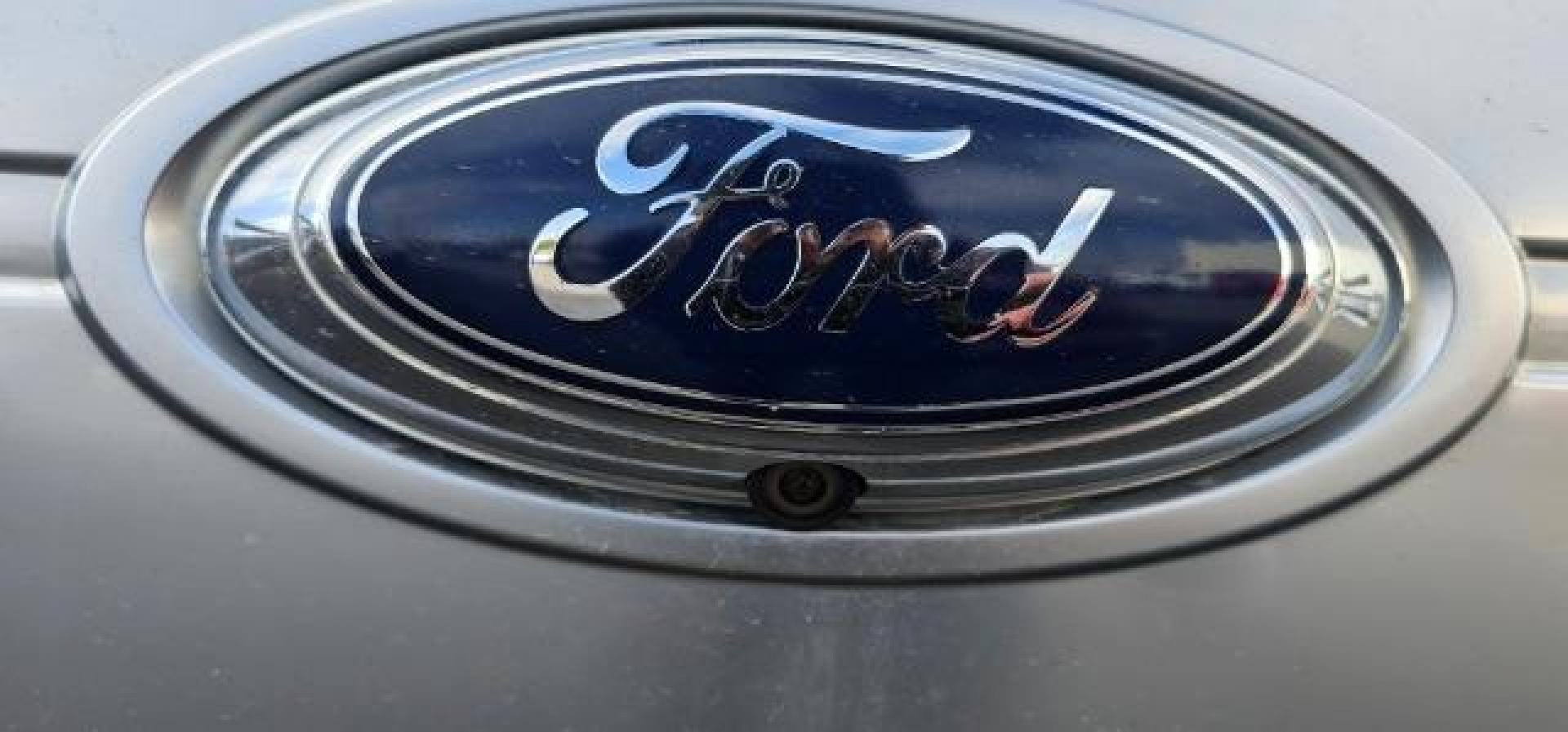 2013 BLACK /BLACK FORD F150 PLATINUM (1FTFW1ET8D1) with an V8 3.5L ECOBOOST engine, AUTOMATIC transmission, located at 1235 N Woodruff Ave., Idaho Falls, 83401, (208) 523-1053, 43.507172, -112.000488 - At Timberline Auto, finding a great deal on your next vehicle is always easy! Our experienced sales staff's goal is to help find you the right vehicle at the right price! Our knowledgeable finance department has options for almost any credit score. We offer extended service contract options to prote - Photo#8