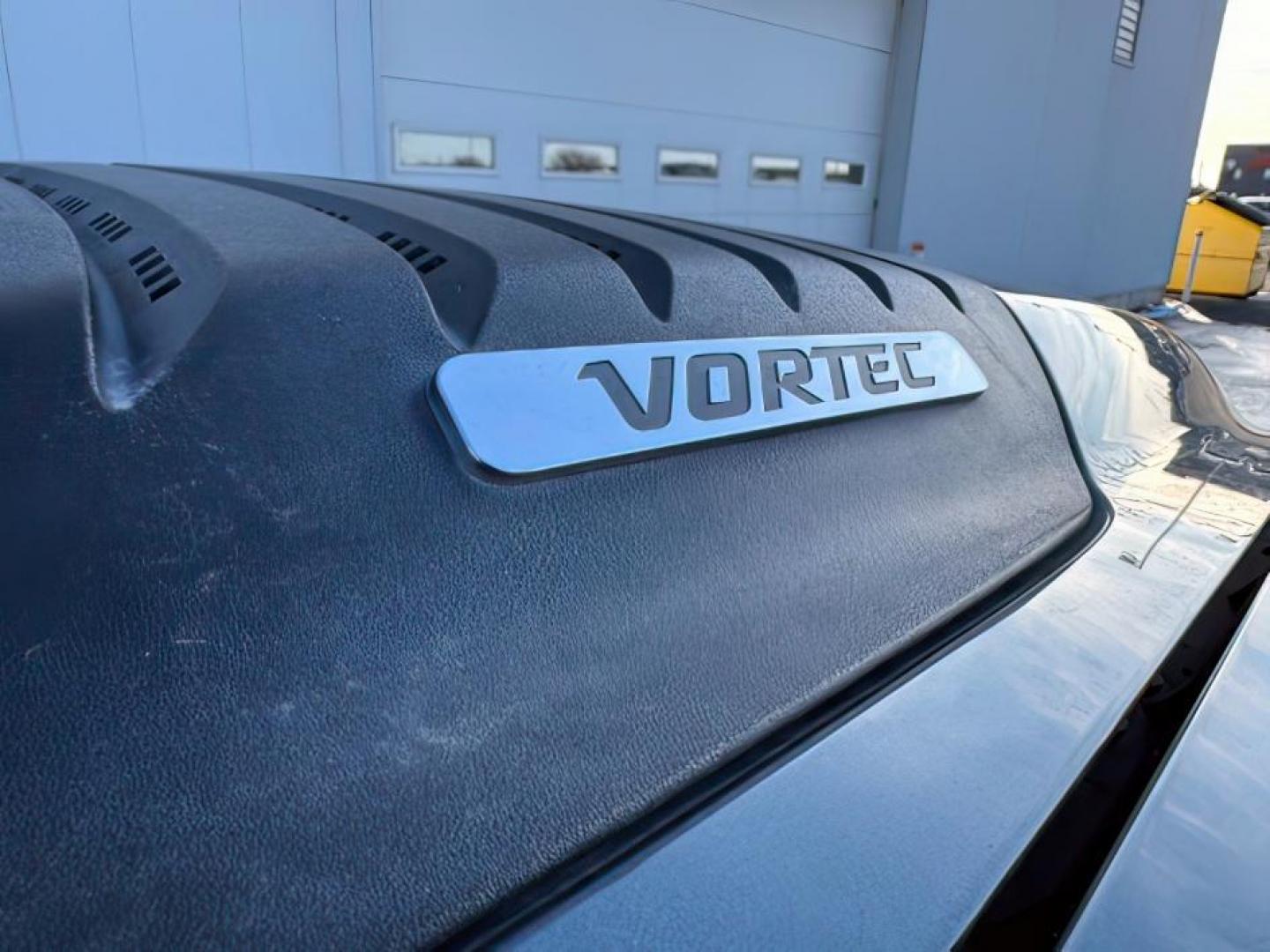 2013 Blue Granite Metallic /BLACK CHEVY 2500 LT (1GC1KXCGXDF) with an 6.0 engine, AUTOMATIC transmission, located at 1235 N Woodruff Ave., Idaho Falls, 83401, (208) 523-1053, 43.507172, -112.000488 - At Timberline Auto, finding a great deal on your next vehicle is always easy! Our experienced sales staff's goal is to help find you the right vehicle at the right price! Our knowledgeable finance department has options for almost any credit score. We offer extended service contract options to prote - Photo#8