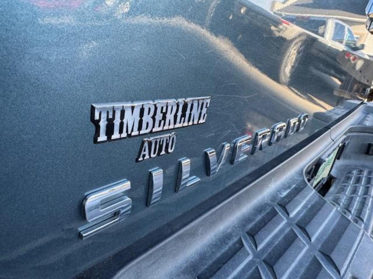 2013 Blue Granite Metallic /BLACK CHEVY 2500 LT (1GC1KXCGXDF) with an 6.0 engine, AUTOMATIC transmission, located at 1235 N Woodruff Ave., Idaho Falls, 83401, (208) 523-1053, 43.507172, -112.000488 - At Timberline Auto, finding a great deal on your next vehicle is always easy! Our experienced sales staff's goal is to help find you the right vehicle at the right price! Our knowledgeable finance department has options for almost any credit score. We offer extended service contract options to prote - Photo#10