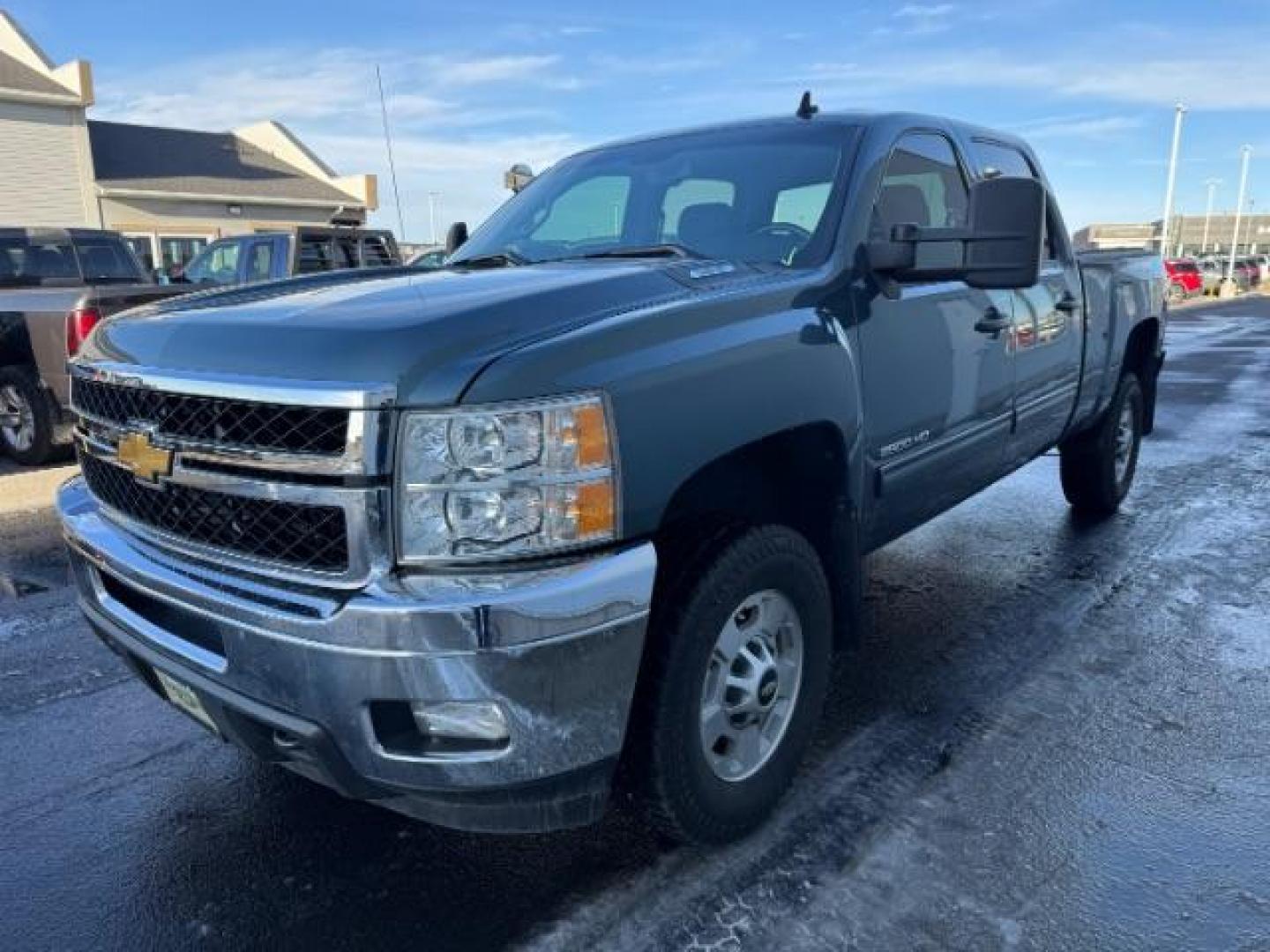 2013 Blue Granite Metallic /BLACK CHEVY 2500 LT (1GC1KXCGXDF) with an 6.0 engine, AUTOMATIC transmission, located at 1235 N Woodruff Ave., Idaho Falls, 83401, (208) 523-1053, 43.507172, -112.000488 - At Timberline Auto, finding a great deal on your next vehicle is always easy! Our experienced sales staff's goal is to help find you the right vehicle at the right price! Our knowledgeable finance department has options for almost any credit score. We offer extended service contract options to prote - Photo#5
