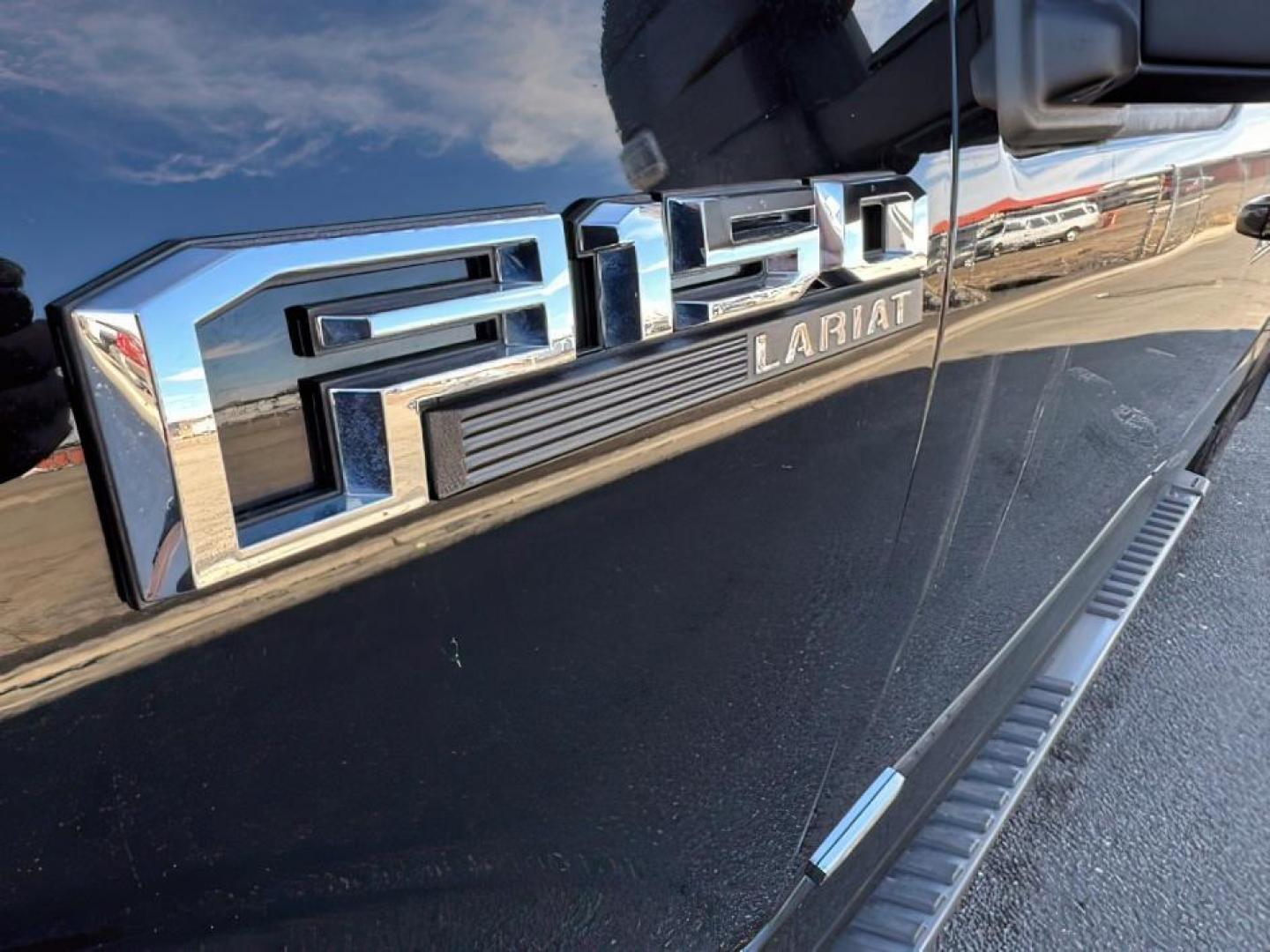 2017 Shadow Black /BLACK FORD F150 LARIAT (1FTEW1EG5HK) with an 5L V-8 DOHC engine, AUTOMATIC transmission, located at 1235 N Woodruff Ave., Idaho Falls, 83401, (208) 523-1053, 43.507172, -112.000488 - At Timberline Auto, finding a great deal on your next vehicle is always easy! Our experienced sales staff's goal is to help find you the right vehicle at the right price! Our knowledgeable finance department has options for almost any credit score. We offer extended service contract options to prote - Photo#6
