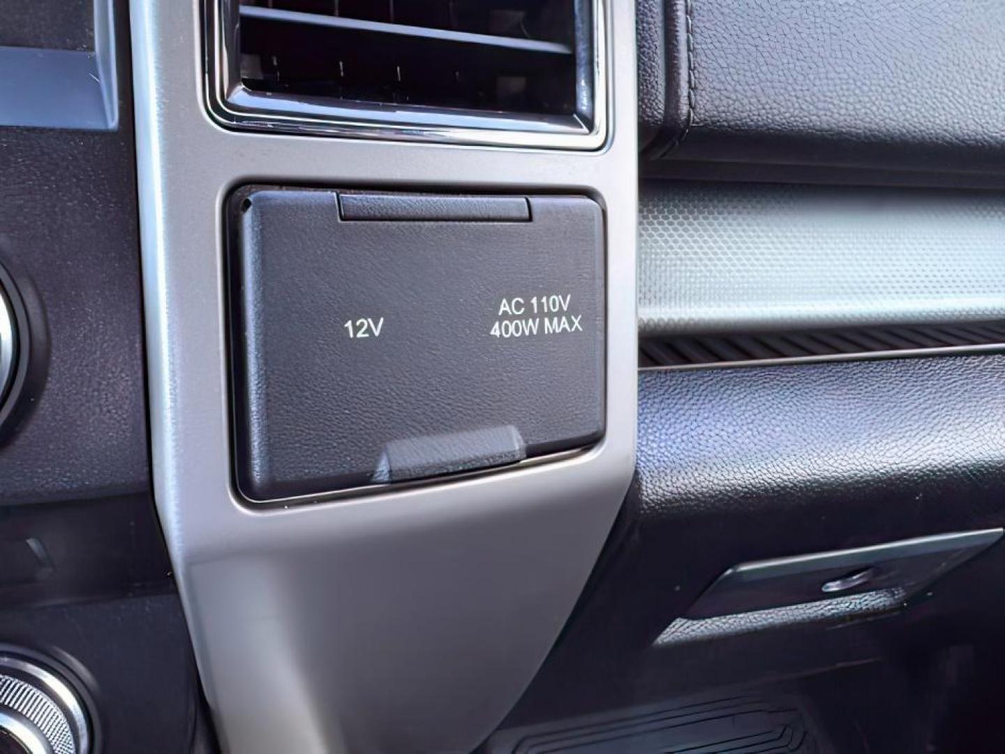 2017 Shadow Black /BLACK FORD F150 LARIAT (1FTEW1EG5HK) with an 5L V-8 DOHC engine, AUTOMATIC transmission, located at 1235 N Woodruff Ave., Idaho Falls, 83401, (208) 523-1053, 43.507172, -112.000488 - At Timberline Auto, finding a great deal on your next vehicle is always easy! Our experienced sales staff's goal is to help find you the right vehicle at the right price! Our knowledgeable finance department has options for almost any credit score. We offer extended service contract options to prote - Photo#18