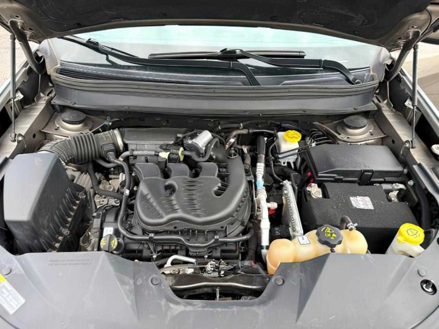 2019 SILVER /BLACK Jeep CHEROKEE (1C4PJMLXXKD) with an 32 engine, Automatic transmission, located at 1175 N Woodruff Ave, Idaho Falls, ID, 83401, 43.506901, -111.999657 - At Timberline Auto, finding a great deal on your next vehicle is always easy! Our experienced sales staff's goal is to help find you the right vehicle at the right price! Our knowledgeable finance department has options for almost any credit score. We offer extended service contract options to prote - Photo#24