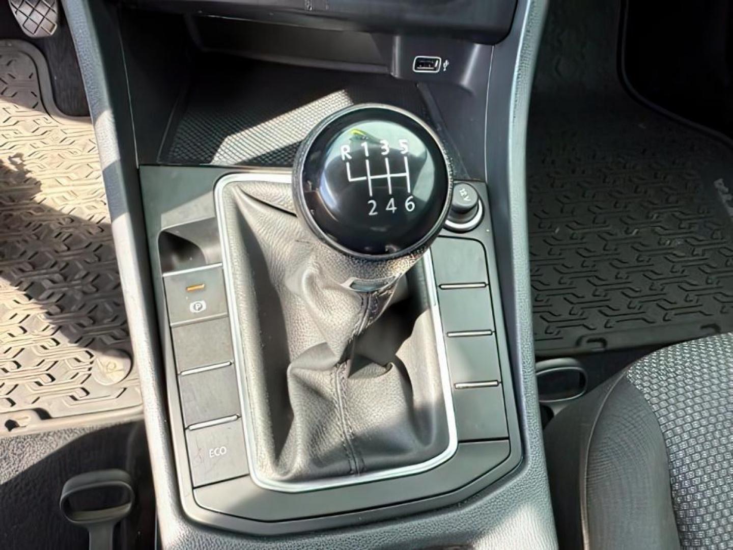 2019 Platinum Gray Metallic /Titan Black Volkswagen Jetta (3VWN57BU8KM) with an 14L I-4 gasoline direct injection engine, located at 1175 N Woodruff Ave, Idaho Falls, ID, 83401, 43.506901, -111.999657 - At Timberline Auto, finding a great deal on your next vehicle is always easy! Our experienced sales staff's goal is to help find you the right vehicle at the right price! Our knowledgeable finance department has options for almost any credit score. We offer extended service contract options to prote - Photo#14