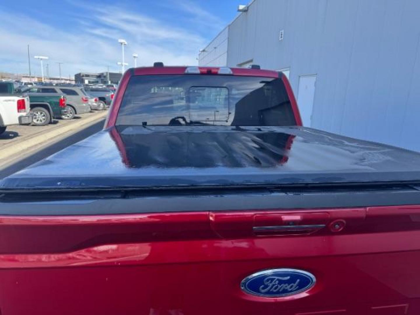 2021 RED /Black FORD F150 LARIAT (1FTFW1E8XMK) with an 5L V-8 port/direct injection engine, AUTOMATIC transmission, located at 1235 N Woodruff Ave., Idaho Falls, 83401, (208) 523-1053, 43.507172, -112.000488 - At Timberline Auto, finding a great deal on your next vehicle is always easy! Our experienced sales staff's goal is to help find you the right vehicle at the right price! Our knowledgeable finance department has options for almost any credit score. We offer extended service contract options to prote - Photo#8