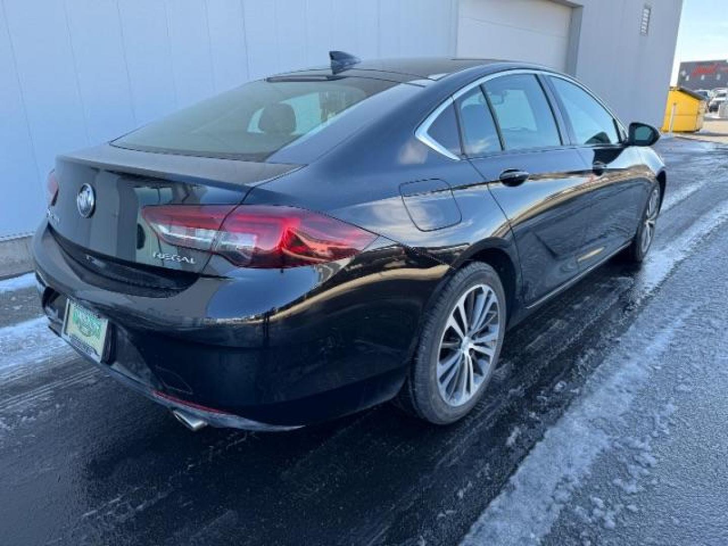 2018 BLACK /Ebony w/Ebony Accents BUICK REGAL Essence (W04GP6SX7J1) with an 2L I-4 gasoline direct injection engine, AUTOMATIC transmission, located at 1235 N Woodruff Ave., Idaho Falls, 83401, (208) 523-1053, 43.507172, -112.000488 - At Timberline Auto, finding a great deal on your next vehicle is always easy! Our experienced sales staff's goal is to help find you the right vehicle at the right price! Our knowledgeable finance department has options for almost any credit score. We offer extended service contract options to prote - Photo#2