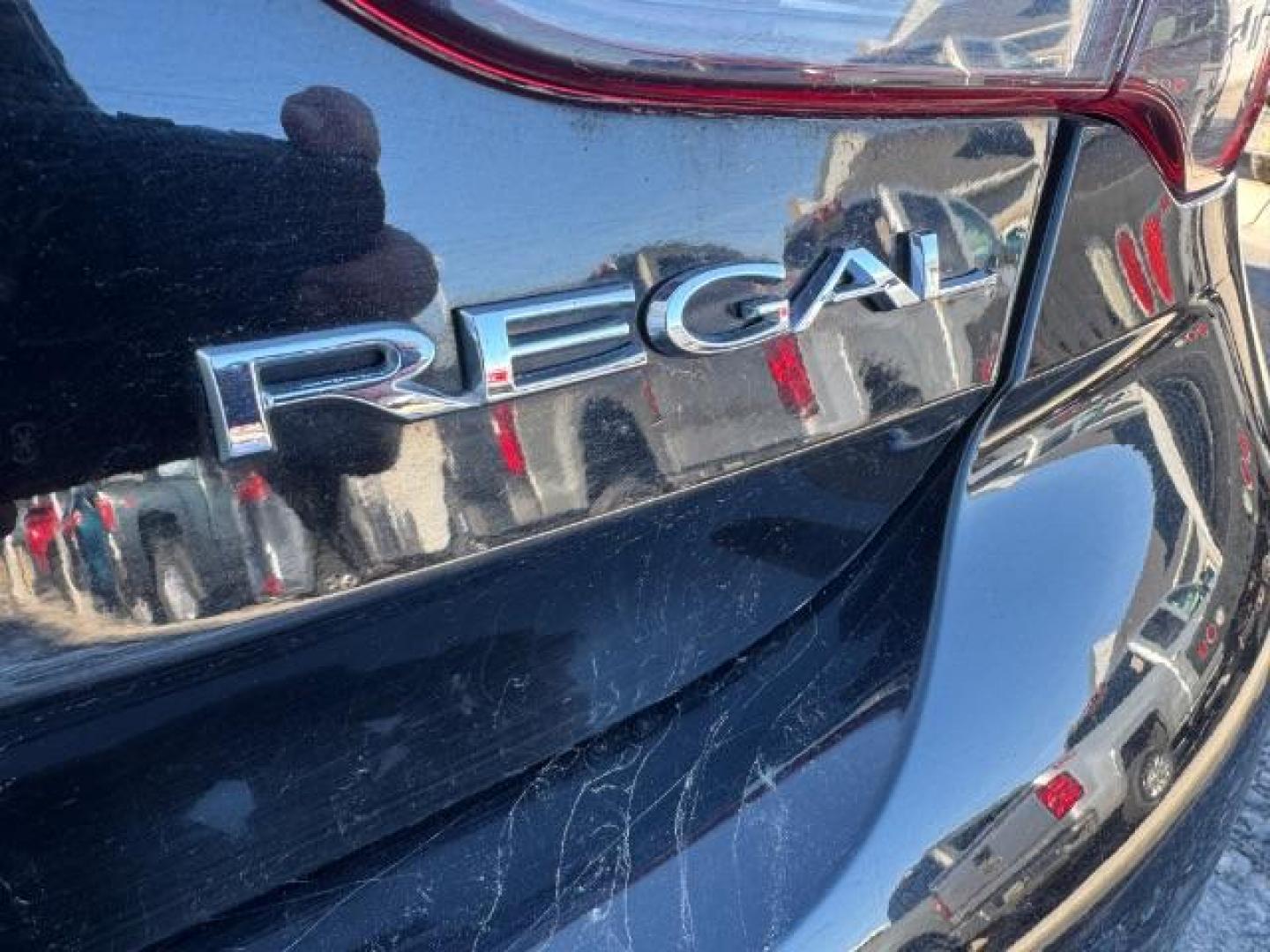 2018 BLACK /Ebony w/Ebony Accents BUICK REGAL Essence (W04GP6SX7J1) with an 2L I-4 gasoline direct injection engine, AUTOMATIC transmission, located at 1235 N Woodruff Ave., Idaho Falls, 83401, (208) 523-1053, 43.507172, -112.000488 - At Timberline Auto, finding a great deal on your next vehicle is always easy! Our experienced sales staff's goal is to help find you the right vehicle at the right price! Our knowledgeable finance department has options for almost any credit score. We offer extended service contract options to prote - Photo#8