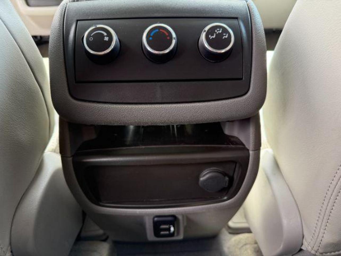 2017 Sparkling Silver Metallic /Light Titanium w/Dark Titanium Accents BUICK ENCLAVE Leather (5GAKVBKD7HJ) with an 3.6L V-6 gasoline direct injection engine, AUTOMATIC transmission, located at 1235 N Woodruff Ave., Idaho Falls, 83401, (208) 523-1053, 43.507172, -112.000488 - At Timberline Auto, finding a great deal on your next vehicle is always easy! Our experienced sales staff's goal is to help find you the right vehicle at the right price! Our knowledgeable finance department has options for almost any credit score. We offer extended service contract options to prote - Photo#18