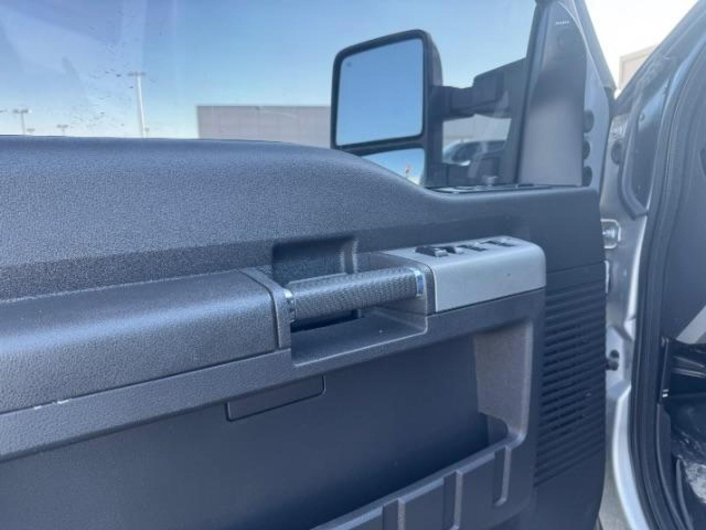 2015 SILVER /BLACK FORD F250 LARIAT (1FT7W2BT4FE) with an 6.7 engine, AUTOMATIC transmission, located at 1235 N Woodruff Ave., Idaho Falls, 83401, (208) 523-1053, 43.507172, -112.000488 - Photo#9
