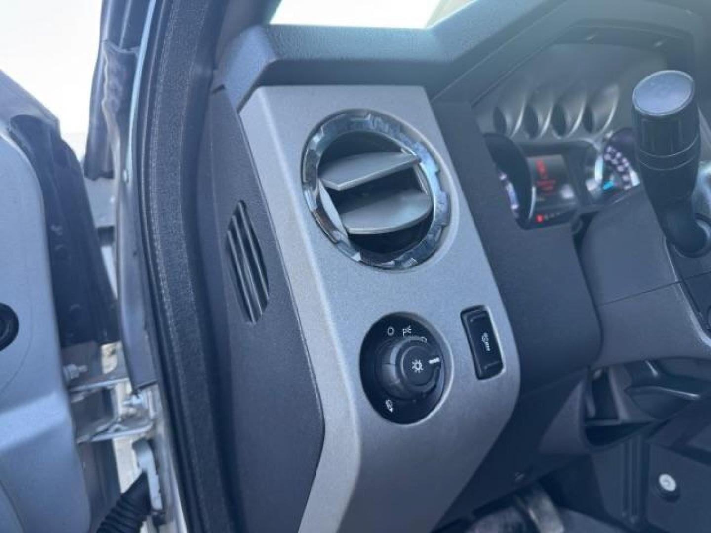 2015 SILVER /BLACK FORD F250 LARIAT (1FT7W2BT4FE) with an 6.7 engine, AUTOMATIC transmission, located at 1235 N Woodruff Ave., Idaho Falls, 83401, (208) 523-1053, 43.507172, -112.000488 - Photo#11