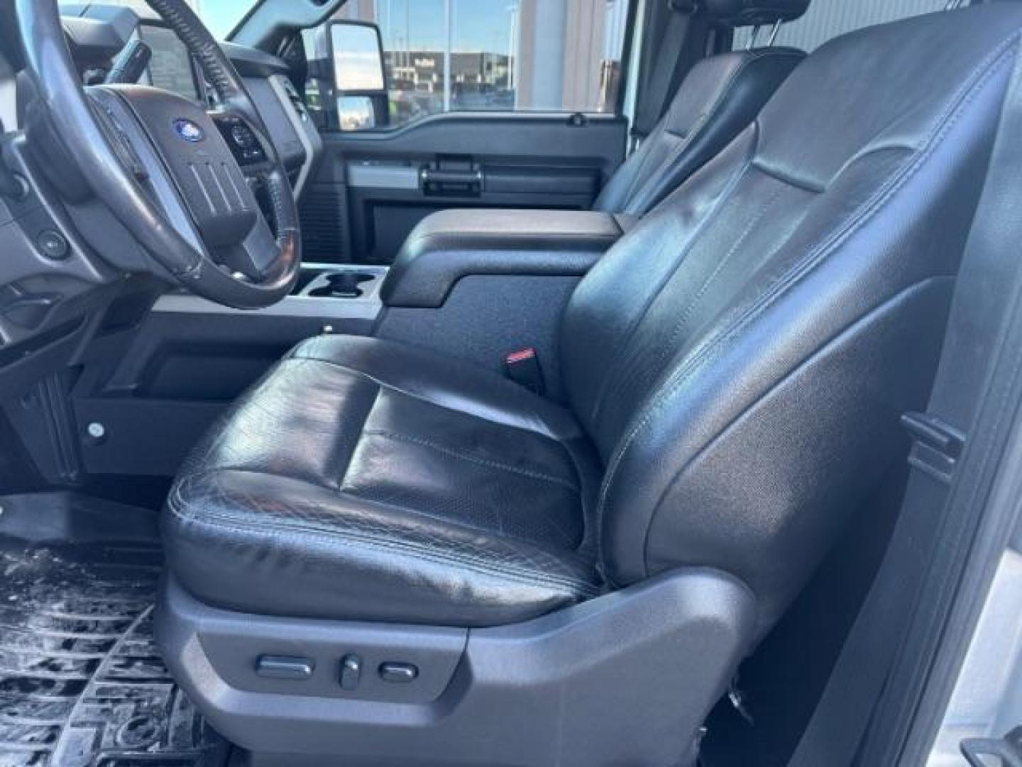2015 SILVER /BLACK FORD F250 LARIAT (1FT7W2BT4FE) with an 6.7 engine, AUTOMATIC transmission, located at 1235 N Woodruff Ave., Idaho Falls, 83401, (208) 523-1053, 43.507172, -112.000488 - Photo#17