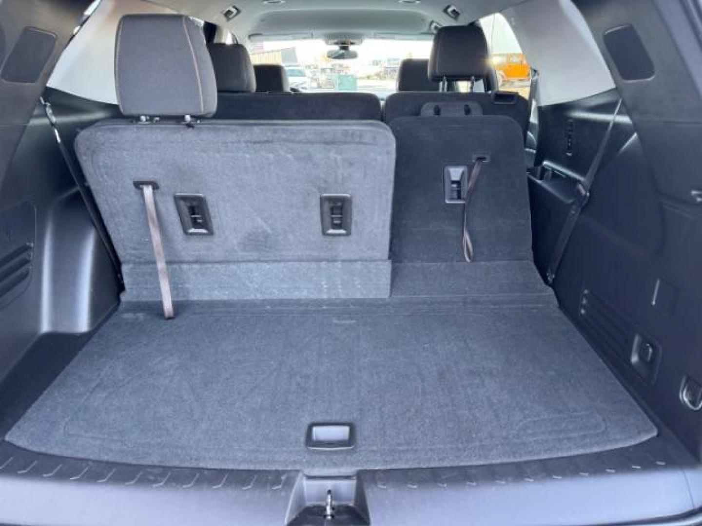 2019 GRAY /CLOTH CHEVY TRAVERSE LT (1GNEVGKW5KJ) with an 3.6 engine, AUTOMATIC transmission, located at 1235 N Woodruff Ave., Idaho Falls, 83401, (208) 523-1053, 43.507172, -112.000488 - Photo#21