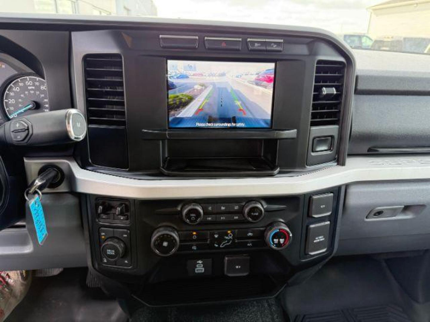 2023 Oxford White /Medium Dark Slate FORD F350 XLT (1FT8W3BN9PE) with an 7.3L V-8 DEVCT variable valve control engine, AUTOMATIC transmission, located at 1235 N Woodruff Ave., Idaho Falls, 83401, (208) 523-1053, 43.507172, -112.000488 - At Timberline Auto, finding a great deal on your next vehicle is always easy! Our experienced sales staff's goal is to help find you the right vehicle at the right price! Our knowledgeable finance department has options for almost any credit score. We offer extended service contract options to prote - Photo#15