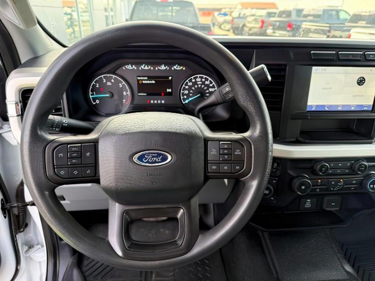 2023 Oxford White /Medium Dark Slate FORD F350 XLT (1FT8W3BN9PE) with an 7.3L V-8 DEVCT variable valve control engine, AUTOMATIC transmission, located at 1235 N Woodruff Ave., Idaho Falls, 83401, (208) 523-1053, 43.507172, -112.000488 - At Timberline Auto, finding a great deal on your next vehicle is always easy! Our experienced sales staff's goal is to help find you the right vehicle at the right price! Our knowledgeable finance department has options for almost any credit score. We offer extended service contract options to prote - Photo#14