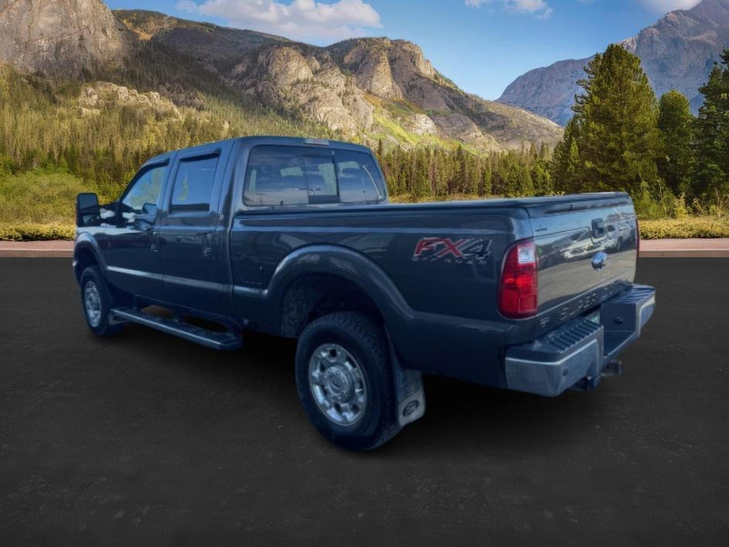 2016 GRAY /Black Ford F350 (1FT8W3B62GE) with an 62 engine, Automatic transmission, located at 1175 N Woodruff Ave, Idaho Falls, ID, 83401, 43.506901, -111.999657 - At Timberline Auto, finding a great deal on your next vehicle is always easy! Our experienced sales staff's goal is to help find you the right vehicle at the right price! Our knowledgeable finance department has options for almost any credit score. We offer extended service contract options to prote - Photo#2