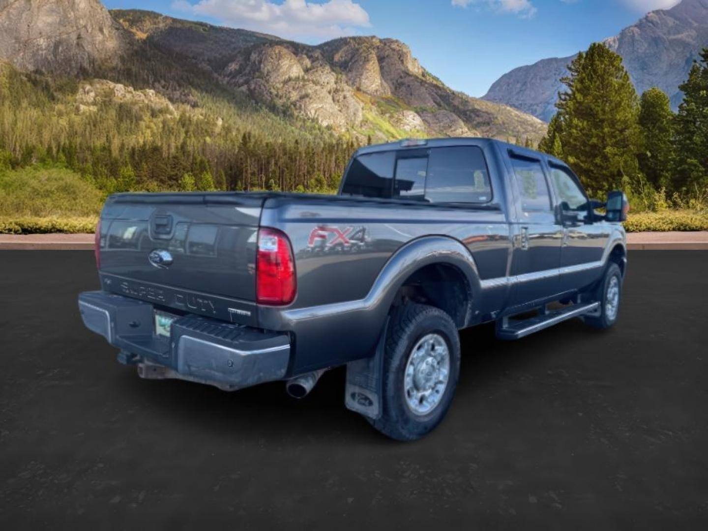 2016 GRAY /Black Ford F350 (1FT8W3B62GE) with an 62 engine, Automatic transmission, located at 1175 N Woodruff Ave, Idaho Falls, ID, 83401, 43.506901, -111.999657 - At Timberline Auto, finding a great deal on your next vehicle is always easy! Our experienced sales staff's goal is to help find you the right vehicle at the right price! Our knowledgeable finance department has options for almost any credit score. We offer extended service contract options to prote - Photo#4