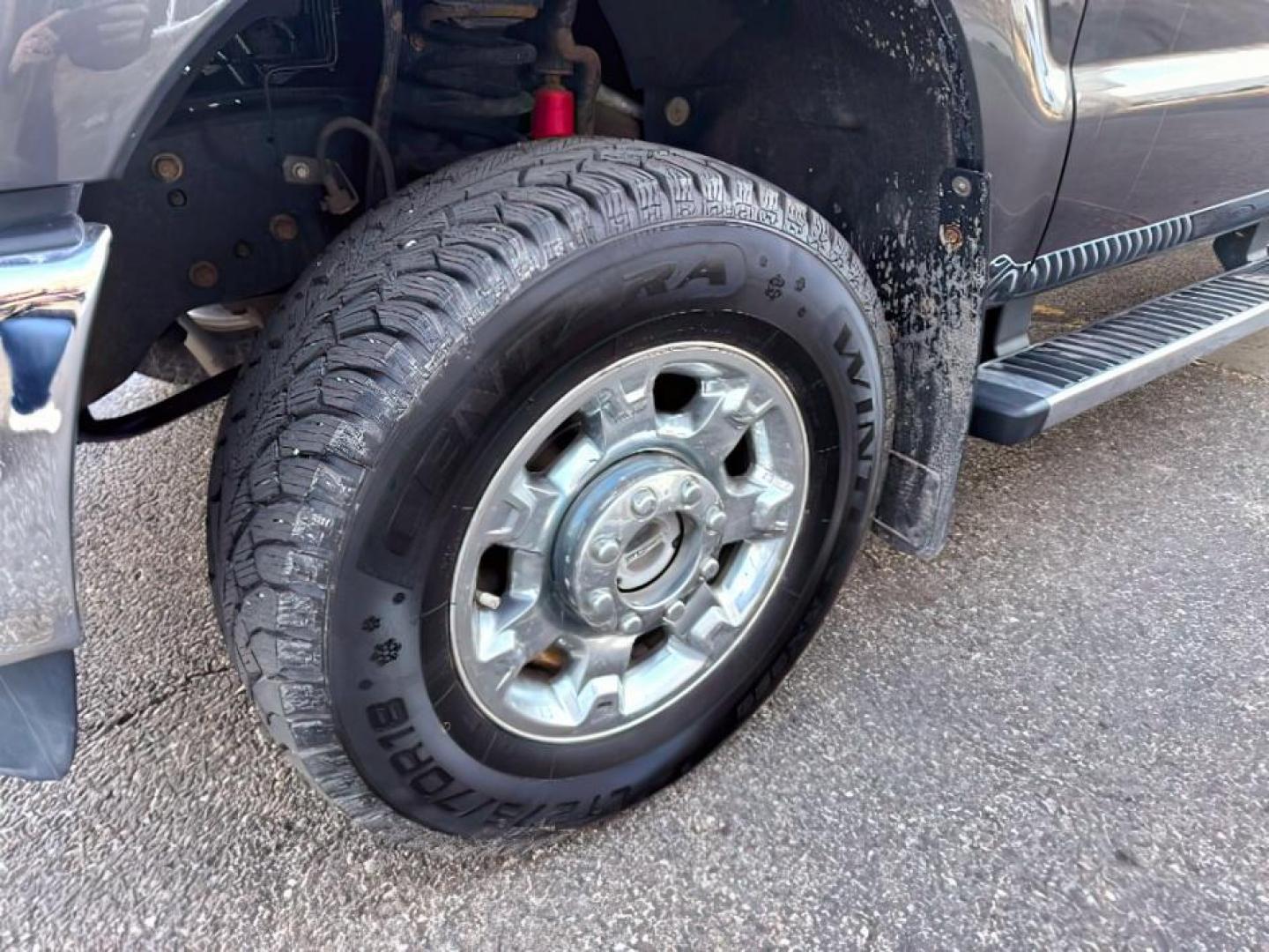 2016 GRAY /Black FORD F350 LARIAT (1FT8W3B62GE) with an 6.2 engine, AUTOMATIC transmission, located at 1235 N Woodruff Ave., Idaho Falls, 83401, (208) 523-1053, 43.507172, -112.000488 - At Timberline Auto, finding a great deal on your next vehicle is always easy! Our experienced sales staff's goal is to help find you the right vehicle at the right price! Our knowledgeable finance department has options for almost any credit score. We offer extended service contract options to prote - Photo#13