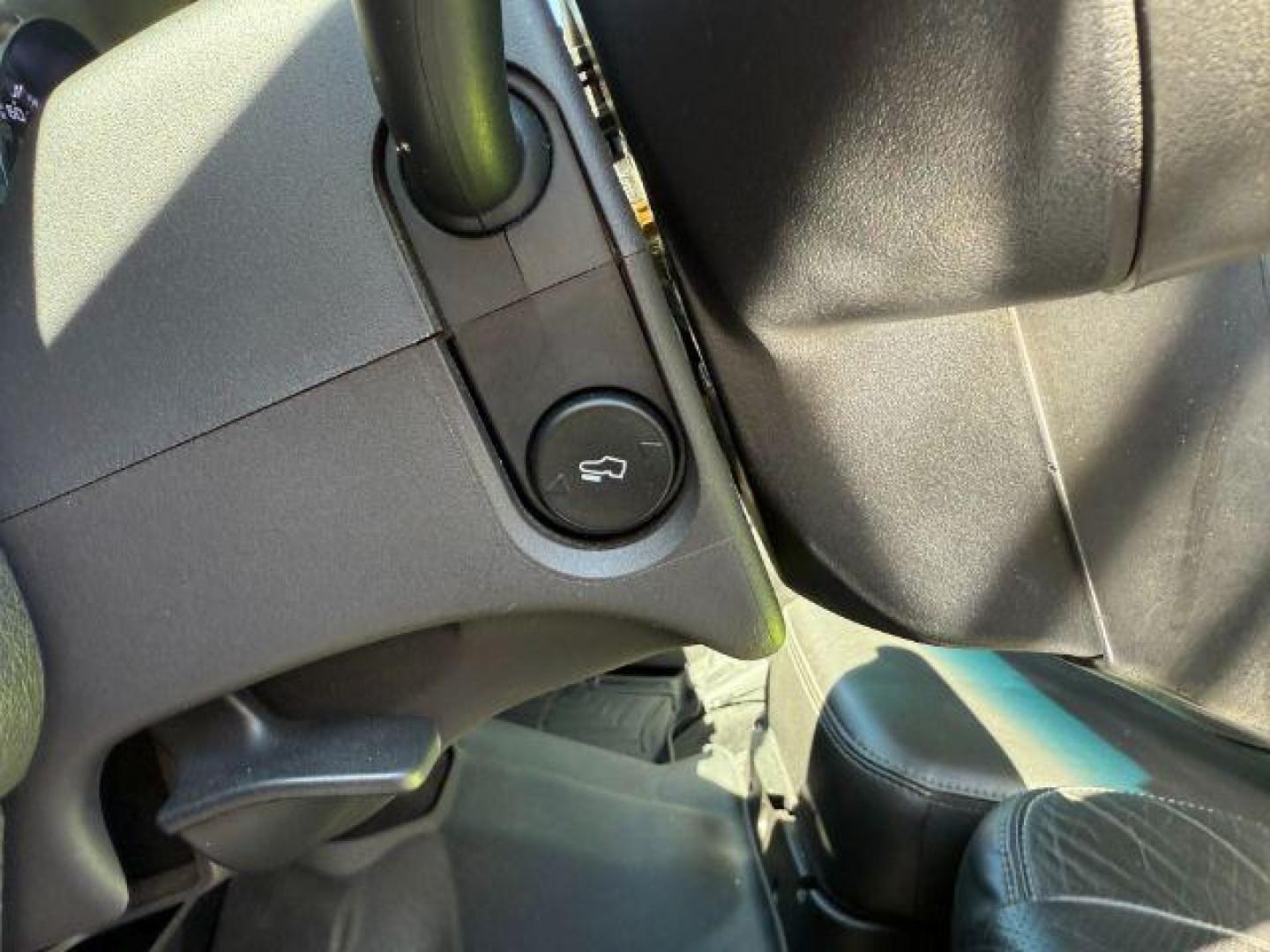 2012 Sterling Gray /Black FORD F350 LARIAT (1FT8X3BT8CE) with an Powerstroke 6.7L V-8 diesel direct injection engine, AUTOMATIC transmission, located at 1235 N Woodruff Ave., Idaho Falls, 83401, (208) 523-1053, 43.507172, -112.000488 - At Timberline Auto, finding a great deal on your next vehicle is always easy! Our experienced sales staff's goal is to help find you the right vehicle at the right price! Our knowledgeable finance department has options for almost any credit score. We offer extended service contract options to prote - Photo#16