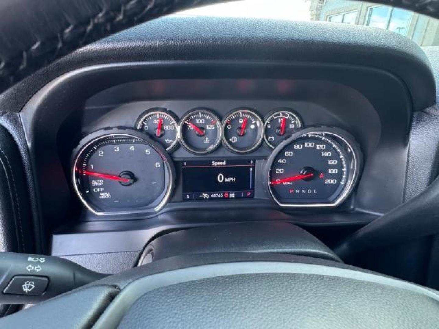 2020 SILVER /BLACK Chevrolet Silverado 1500 4WD Crew Cab Standard Bed LT (1GCUYDED5LZ) with an 5.3 engine, AUTO transmission, located at 1235 N Woodruff Ave., Idaho Falls, 83401, (208) 523-1053, 43.507172, -112.000488 - Photo#14