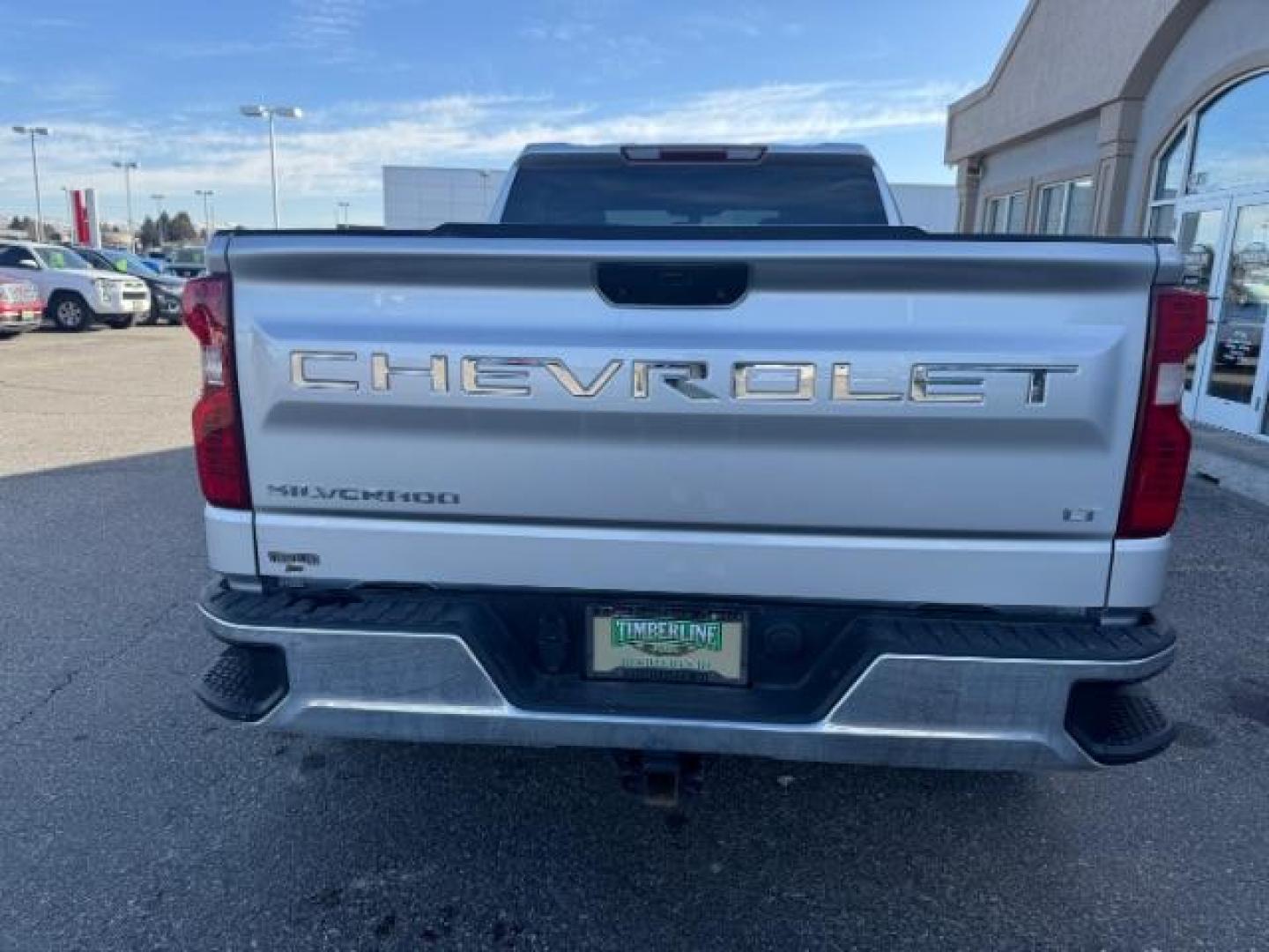 2020 SILVER /BLACK Chevrolet Silverado 1500 4WD Crew Cab Standard Bed LT (1GCUYDED5LZ) with an 5.3 engine, AUTO transmission, located at 1235 N Woodruff Ave., Idaho Falls, 83401, (208) 523-1053, 43.507172, -112.000488 - Photo#3