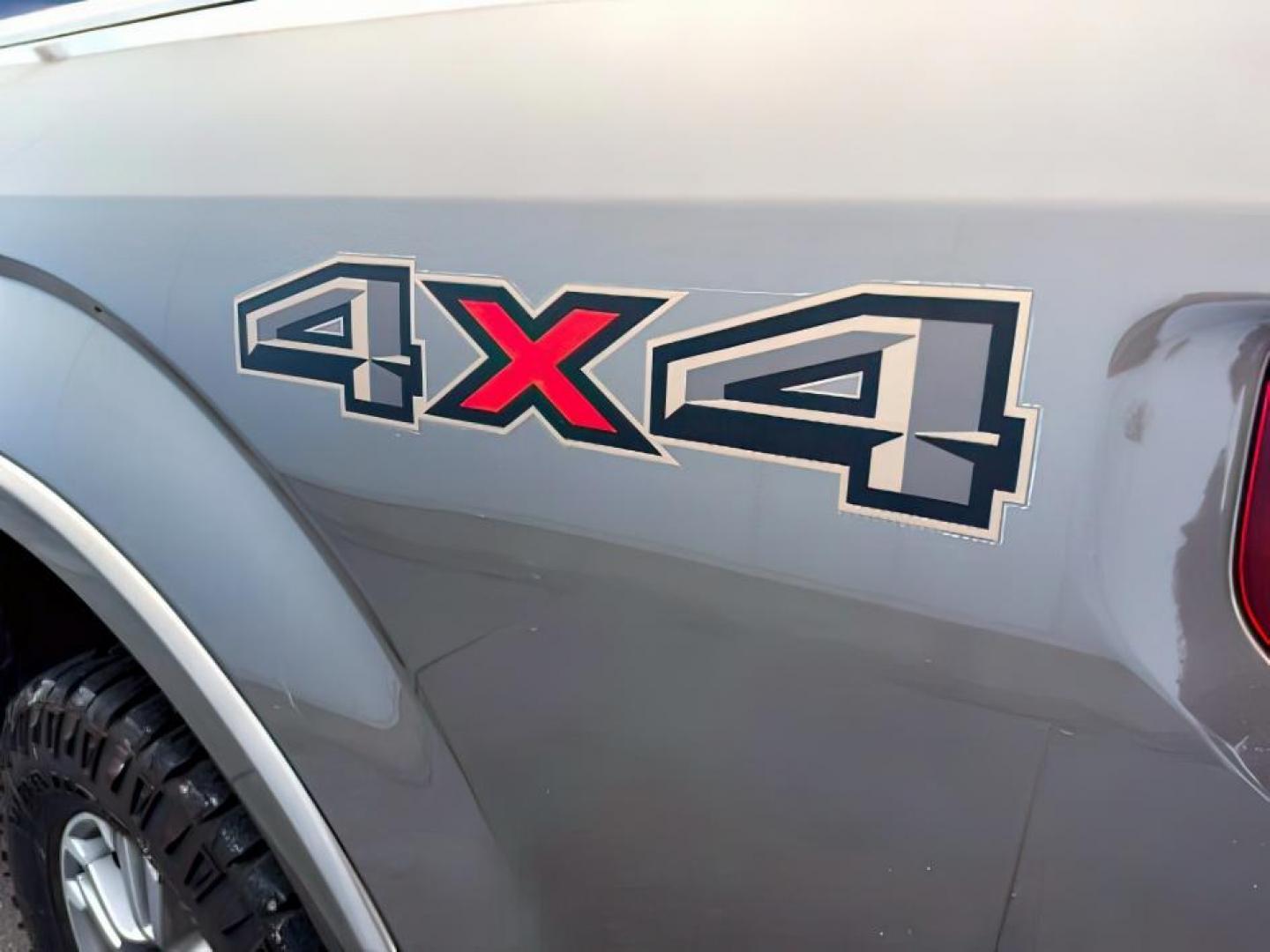 2019 BROWN /Medium Earth Gray FORD F150 LARIAT (1FTFW1E59KF) with an 5L V-8 port/direct injection engine, AUTOMATIC transmission, located at 1235 N Woodruff Ave., Idaho Falls, 83401, (208) 523-1053, 43.507172, -112.000488 - Photo#6