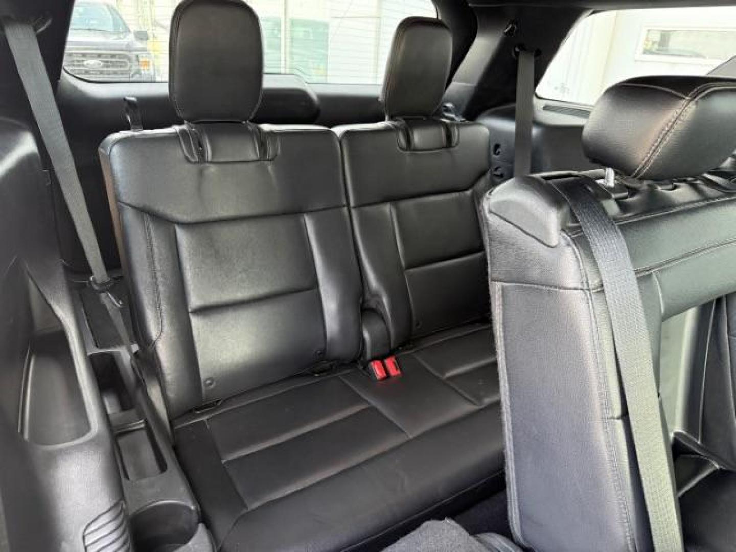2020 Oxford White /Ebony FORD EXPLORER XLT (1FMSK8DH3LG) with an EcoBoost 2.3L I-4 gasoline direct injection engine, AUTOMATIC transmission, located at 1235 N Woodruff Ave., Idaho Falls, 83401, (208) 523-1053, 43.507172, -112.000488 - At Timberline Auto, finding a great deal on your next vehicle is always easy! Our experienced sales staff's goal is to help find you the right vehicle at the right price! Our knowledgeable finance department has options for almost any credit score. We offer extended service contract options to prote - Photo#20