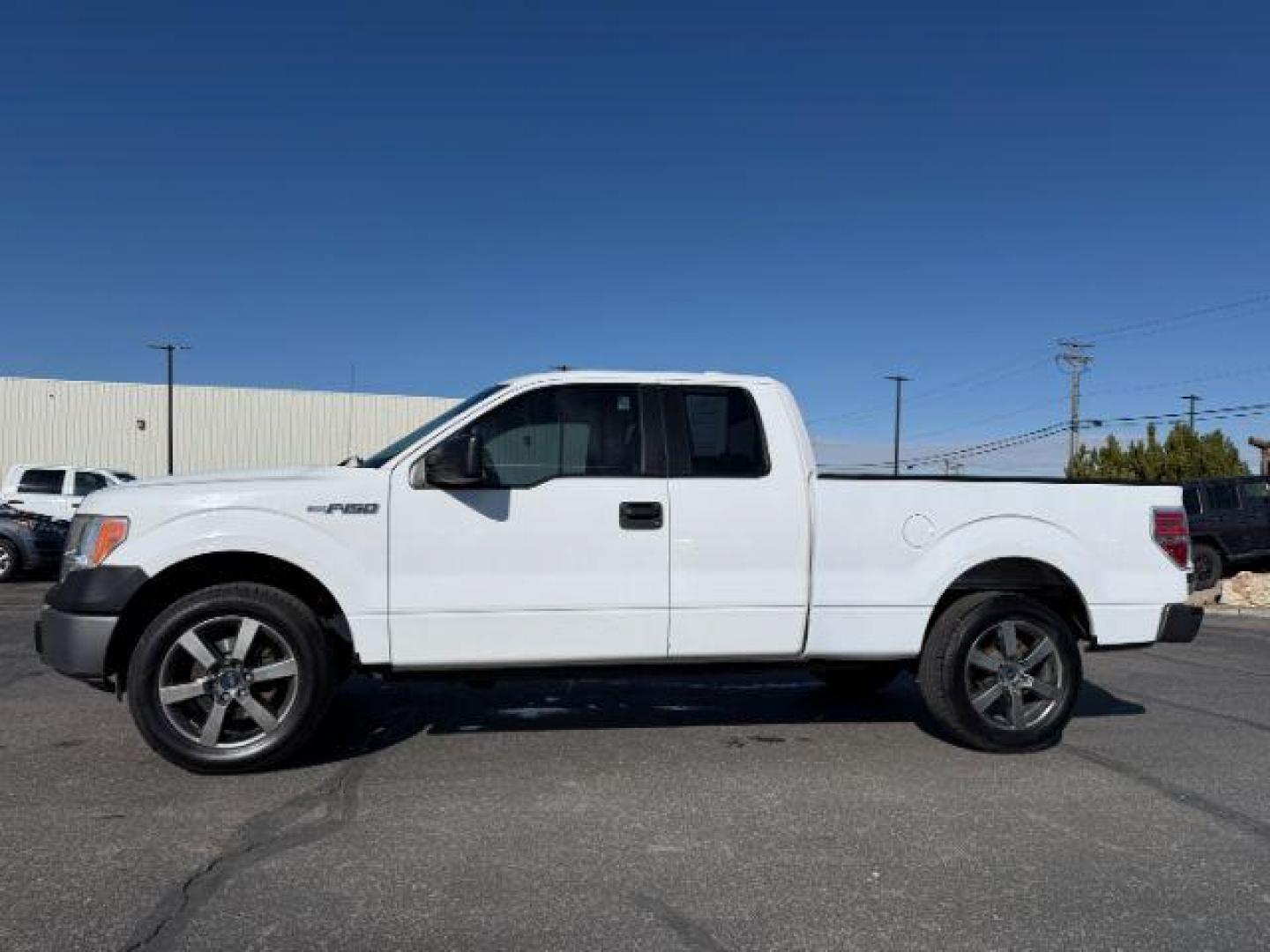 2014 Oxford White /Steel Gray Ford F-150 XL (1FTEX1CM4EK) with an 3.7L V-6 DOHC engine, AUTOMATIC transmission, located at 1235 N Woodruff Ave., Idaho Falls, 83401, (208) 523-1053, 43.507172, -112.000488 - Photo#1