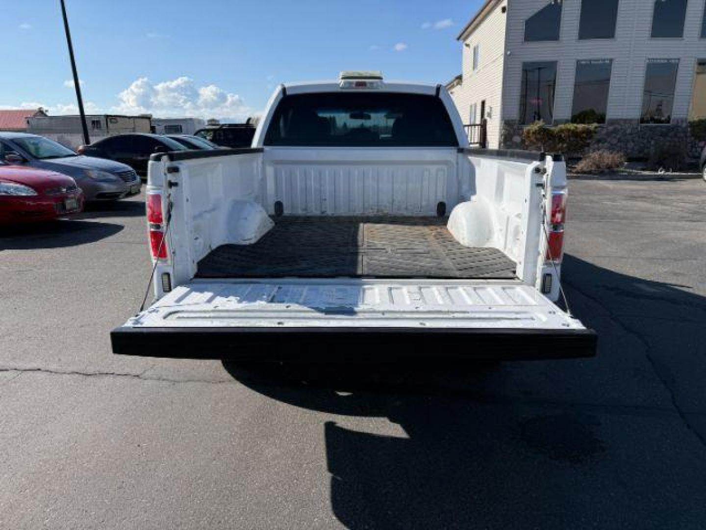 2014 Oxford White /Steel Gray Ford F-150 XL (1FTEX1CM4EK) with an 3.7L V-6 DOHC engine, AUTOMATIC transmission, located at 1235 N Woodruff Ave., Idaho Falls, 83401, (208) 523-1053, 43.507172, -112.000488 - Photo#4