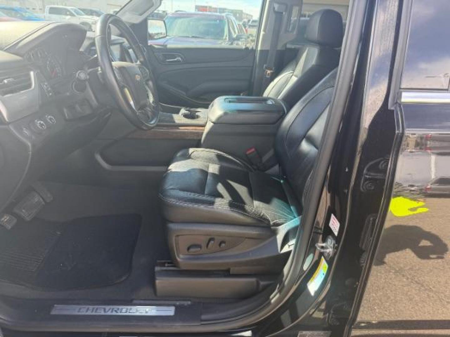 2019 Black /Jet Black Chevrolet Tahoe LT (1GNSKBKC8KR) with an EcoTec3 5.3L V-8 gasoline direct injection engine, AUTOMATIC transmission, located at 1235 N Woodruff Ave., Idaho Falls, 83401, (208) 523-1053, 43.507172, -112.000488 - Photo#10