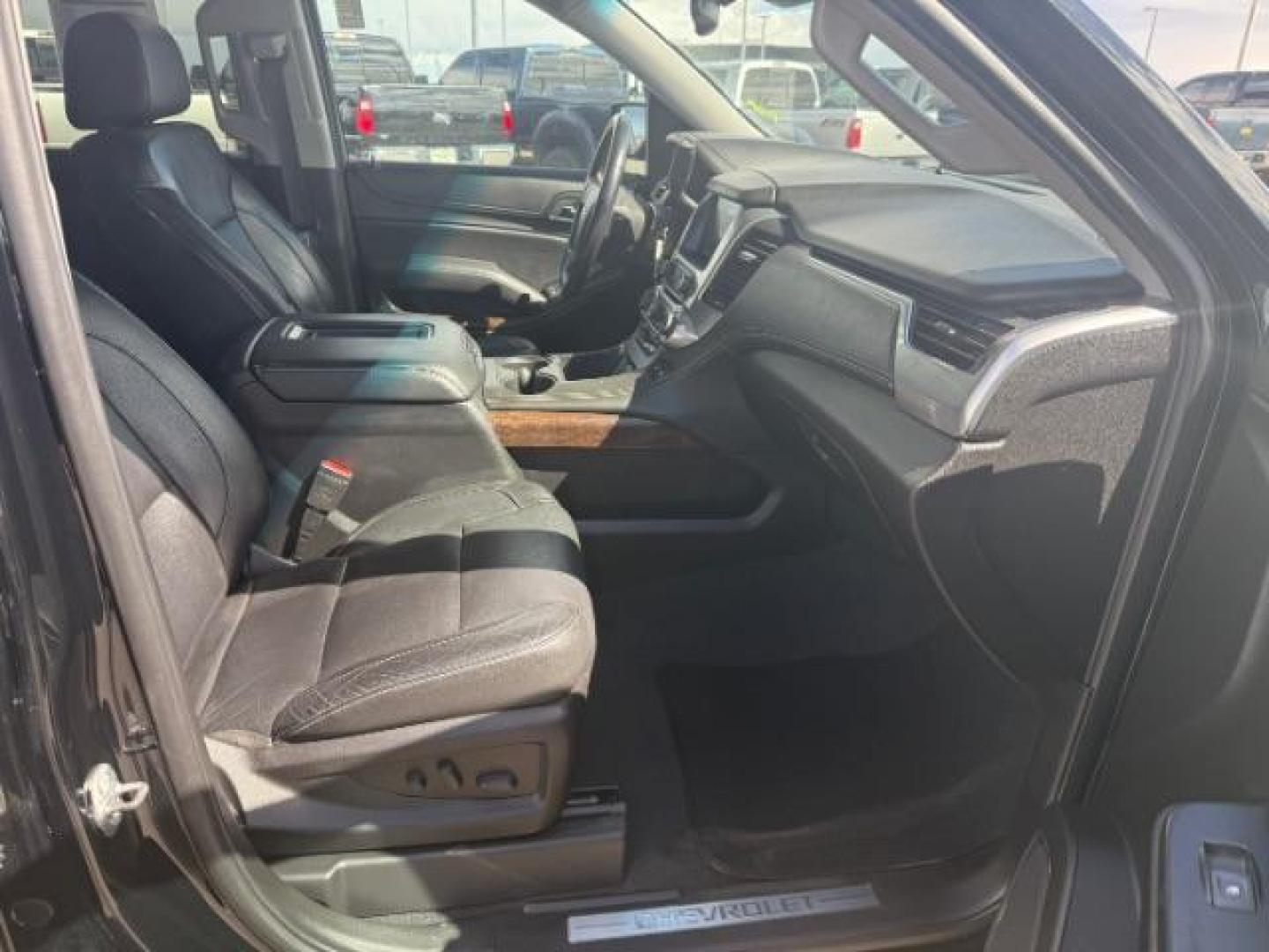 2019 Black /Jet Black Chevrolet Tahoe LT (1GNSKBKC8KR) with an EcoTec3 5.3L V-8 gasoline direct injection engine, AUTOMATIC transmission, located at 1235 N Woodruff Ave., Idaho Falls, 83401, (208) 523-1053, 43.507172, -112.000488 - Photo#14