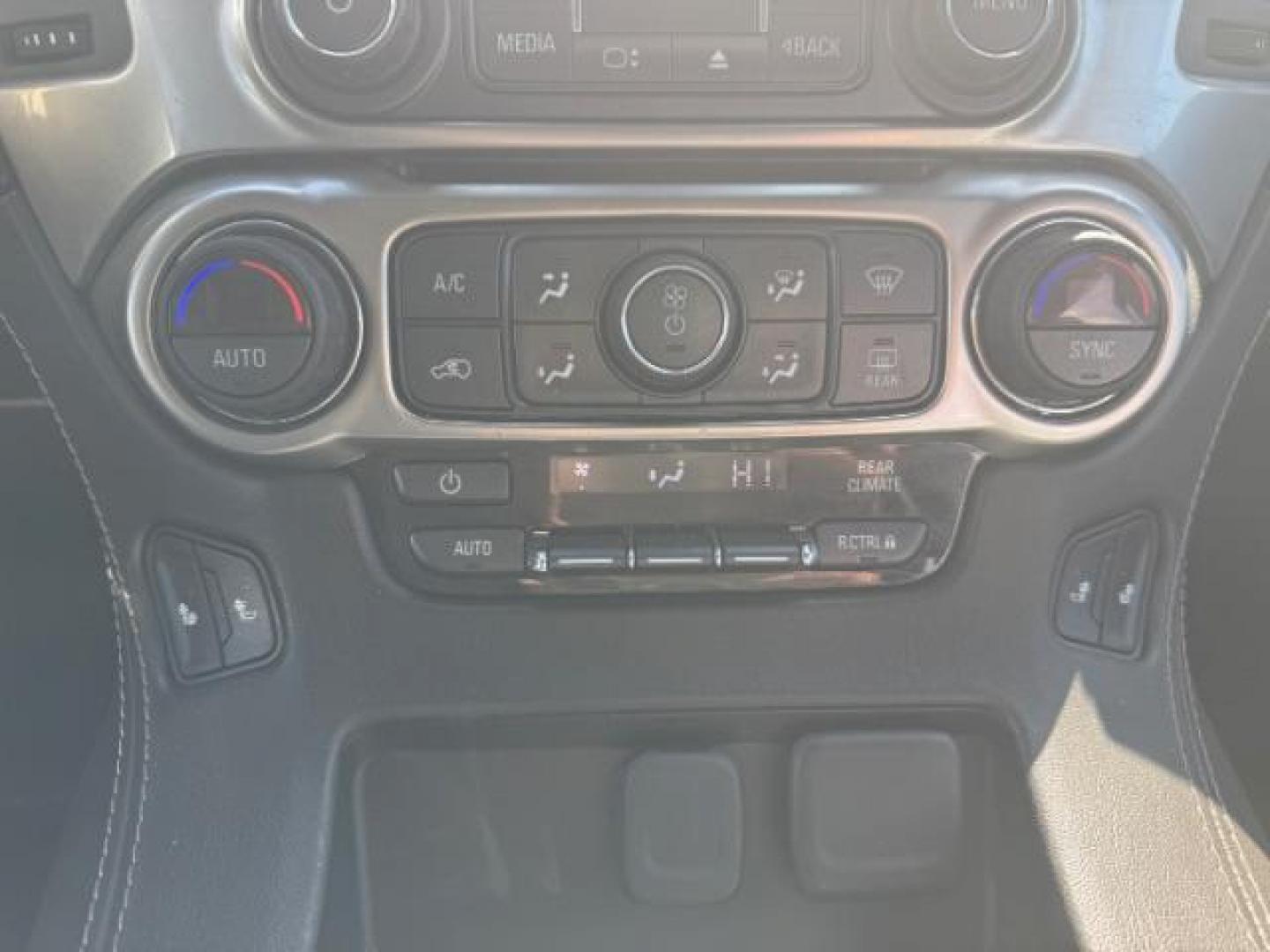 2019 Black /Jet Black Chevrolet Tahoe LT (1GNSKBKC8KR) with an EcoTec3 5.3L V-8 gasoline direct injection engine, AUTOMATIC transmission, located at 1235 N Woodruff Ave., Idaho Falls, 83401, (208) 523-1053, 43.507172, -112.000488 - Photo#18