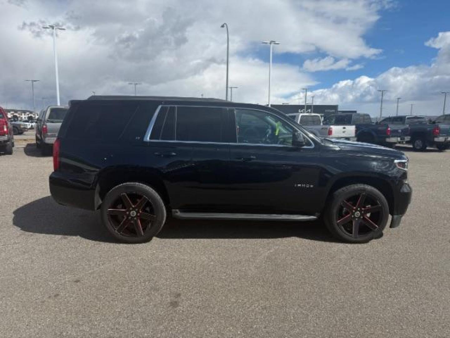 2019 Black /Jet Black Chevrolet Tahoe LT (1GNSKBKC8KR) with an EcoTec3 5.3L V-8 gasoline direct injection engine, AUTOMATIC transmission, located at 1235 N Woodruff Ave., Idaho Falls, 83401, (208) 523-1053, 43.507172, -112.000488 - Photo#5
